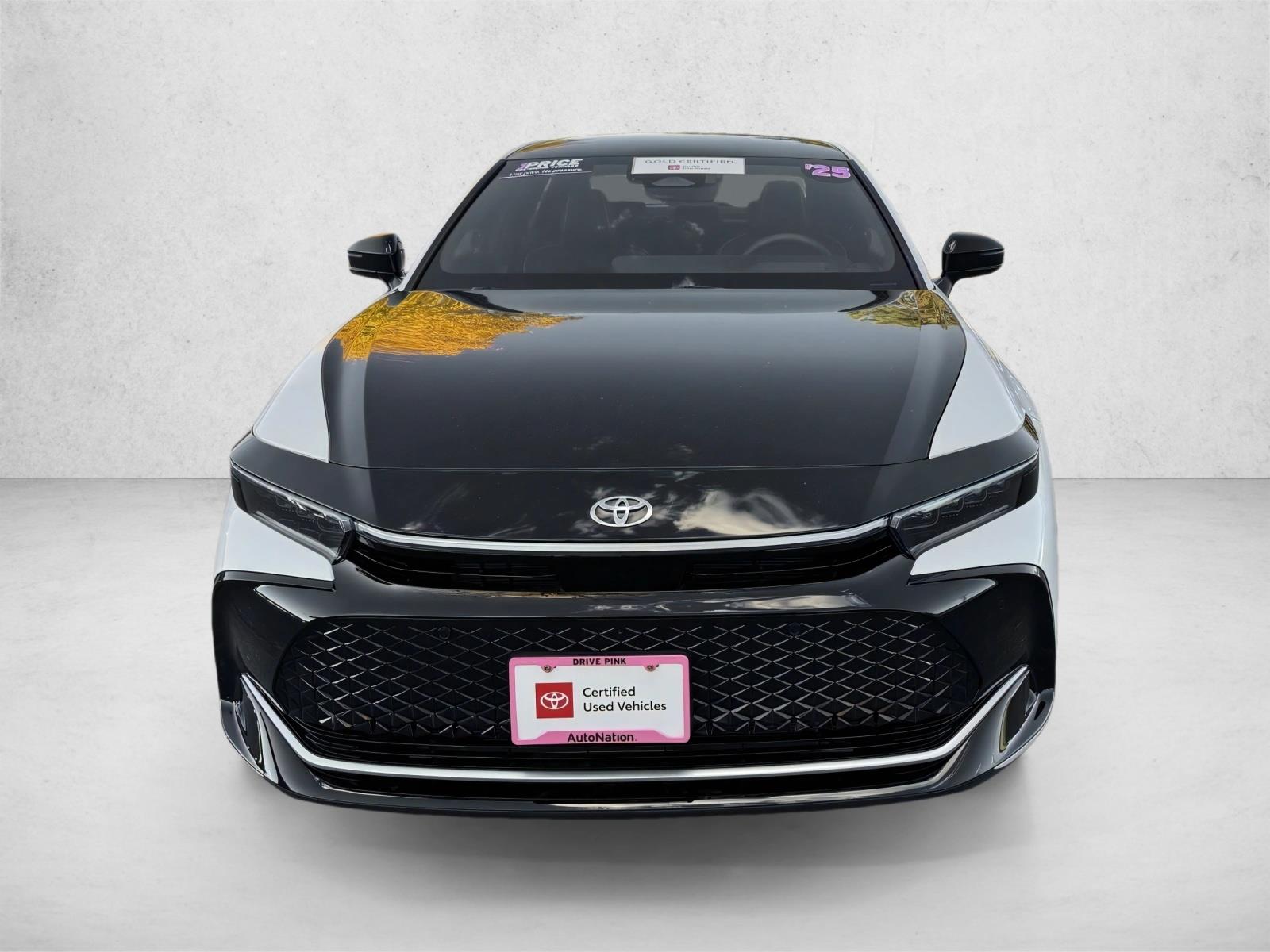 2025 Toyota Crown Platinum photo 2