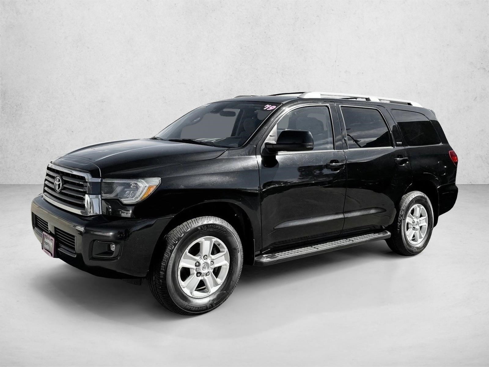 2019 Toyota Sequoia 5.7 Auto 4WD SR5's photo