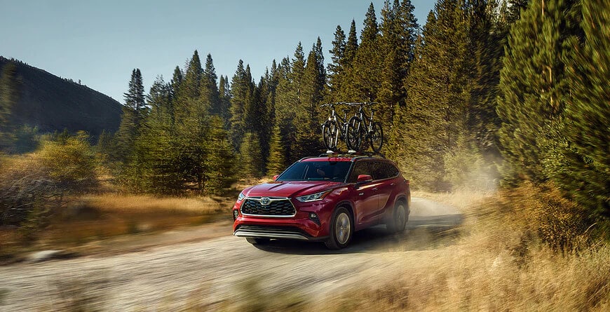 2021 Toyota Highlander with Dynamic Torque Vectoring AWD