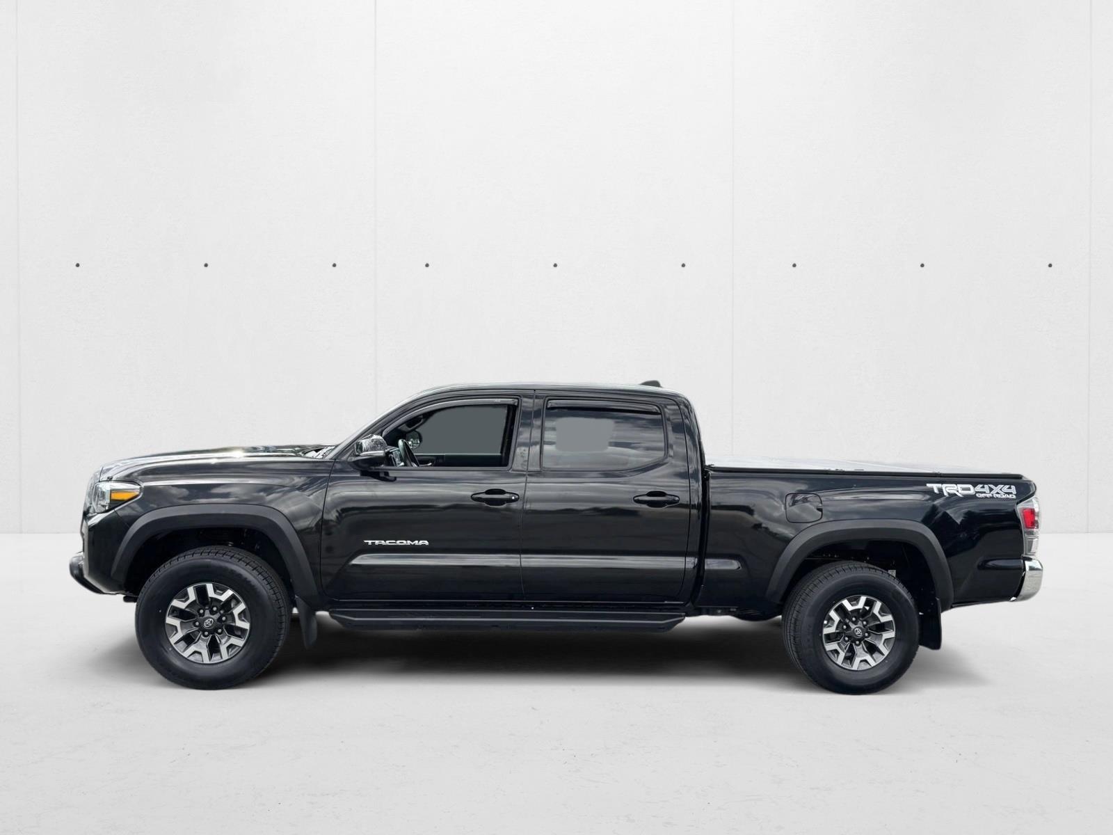 2023 Toyota Tacoma TRD V6 photo 4