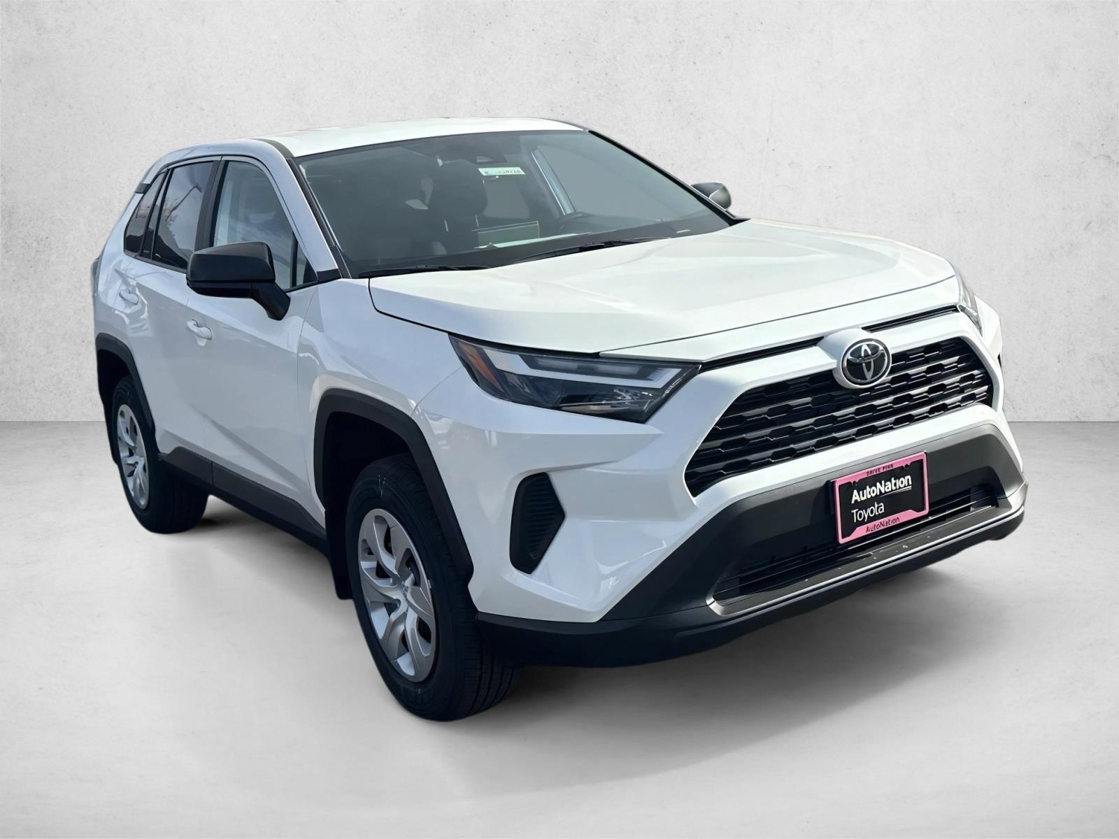 2025 Toyota RAV4 LE photo 3