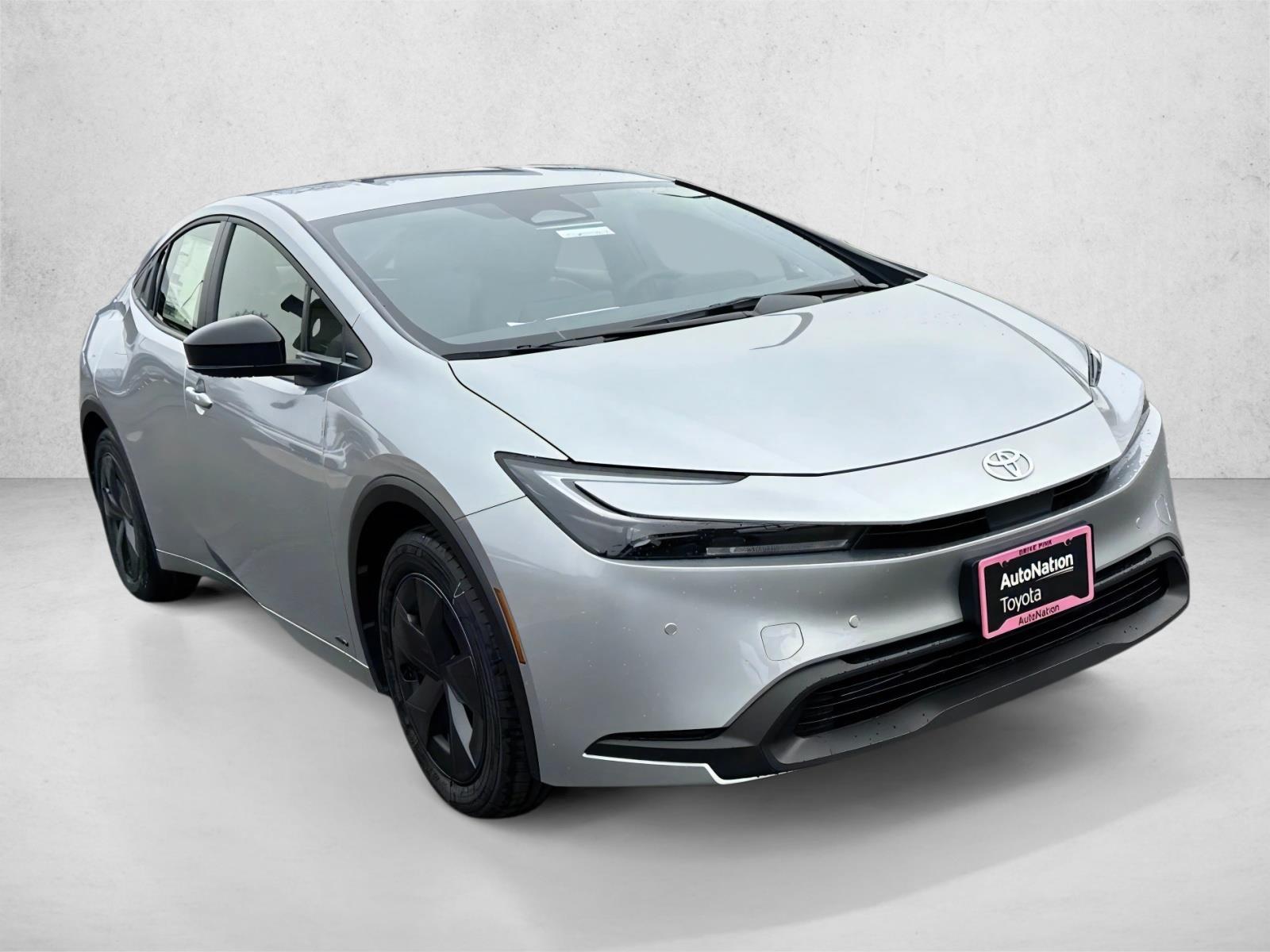 2026 Toyota Prius LE photo 3