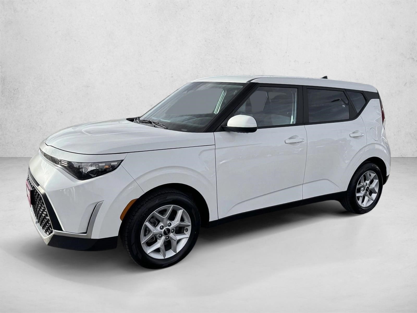 2024 Kia Soul 2.0L LX IVT's photo
