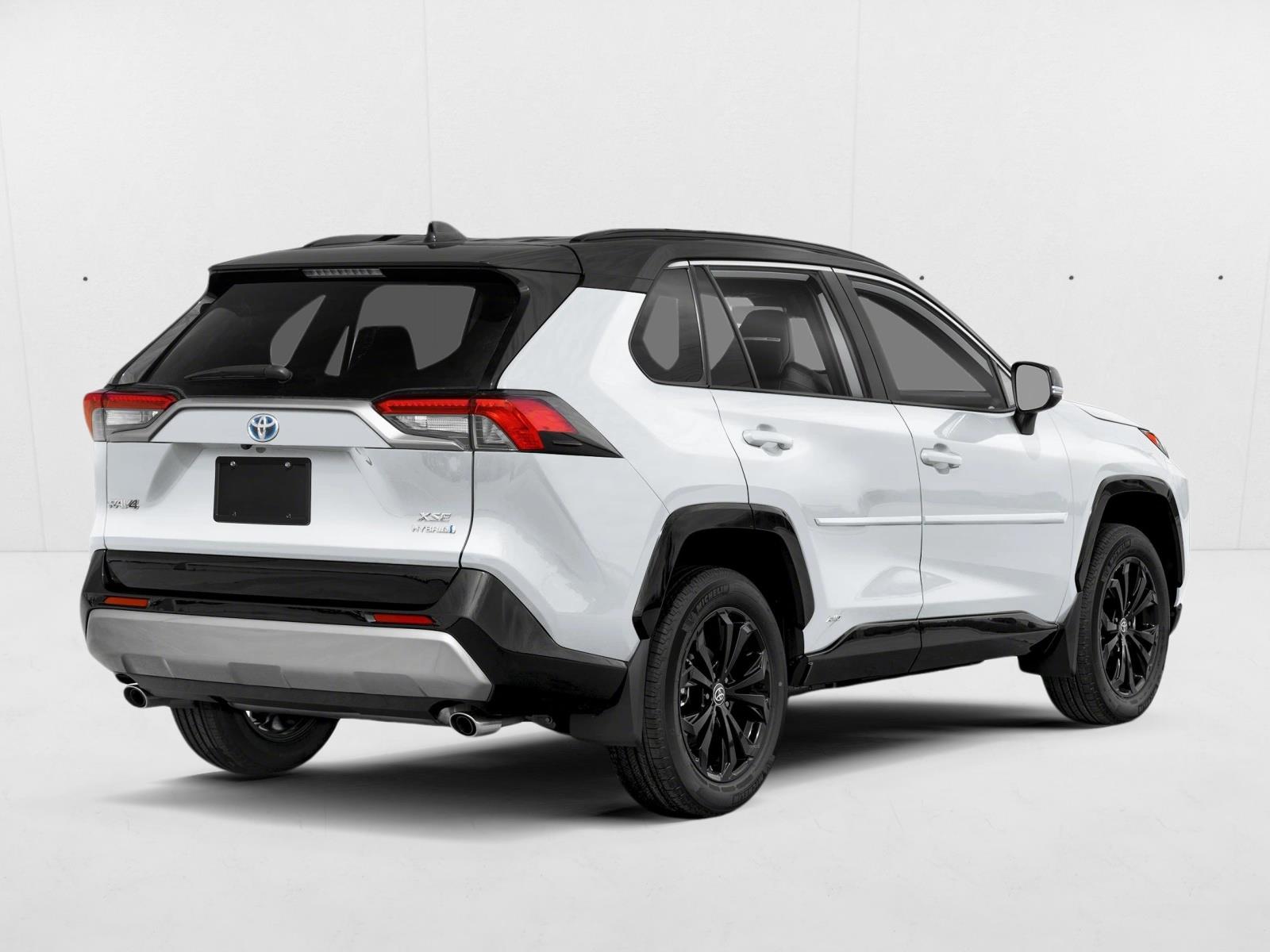 2025 Toyota RAV4 Hybrid XSE photo 2