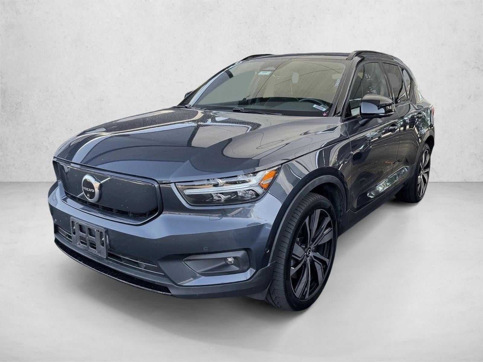 2022 Volvo XC40 Plus