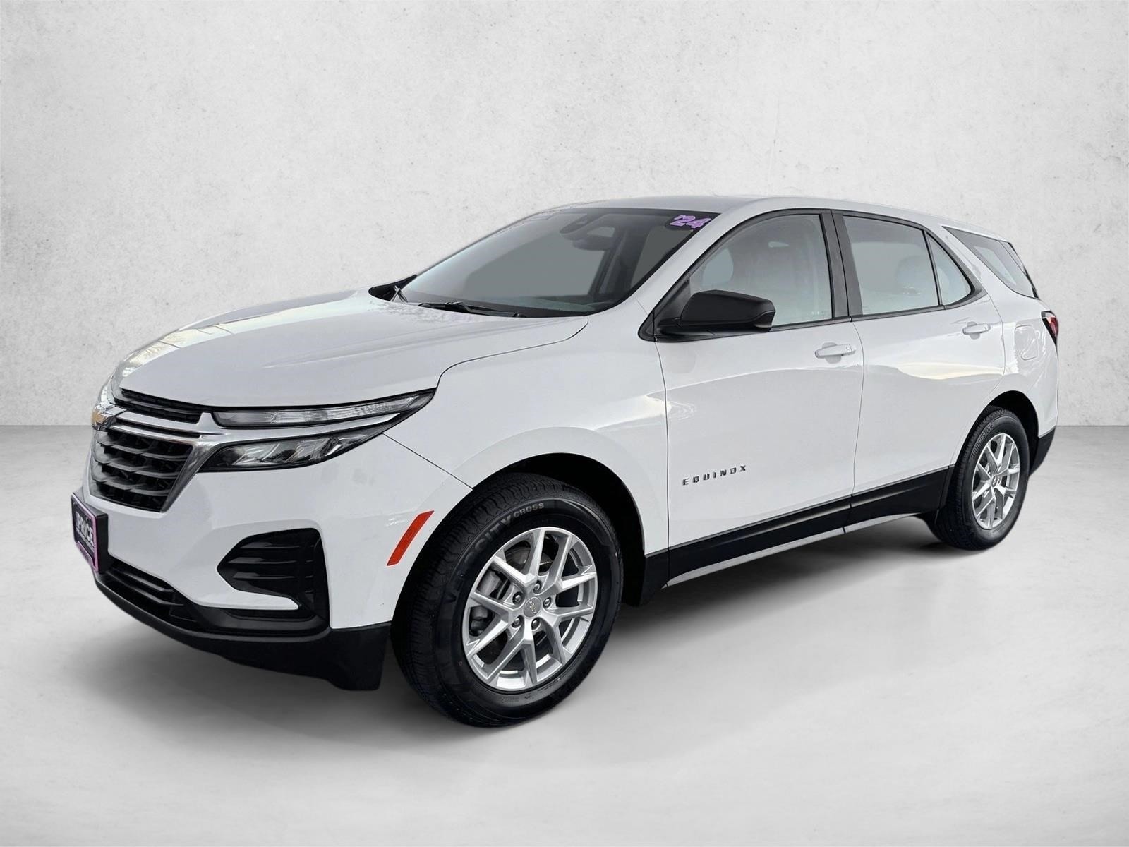 2024 Chevrolet Equinox LS's photo