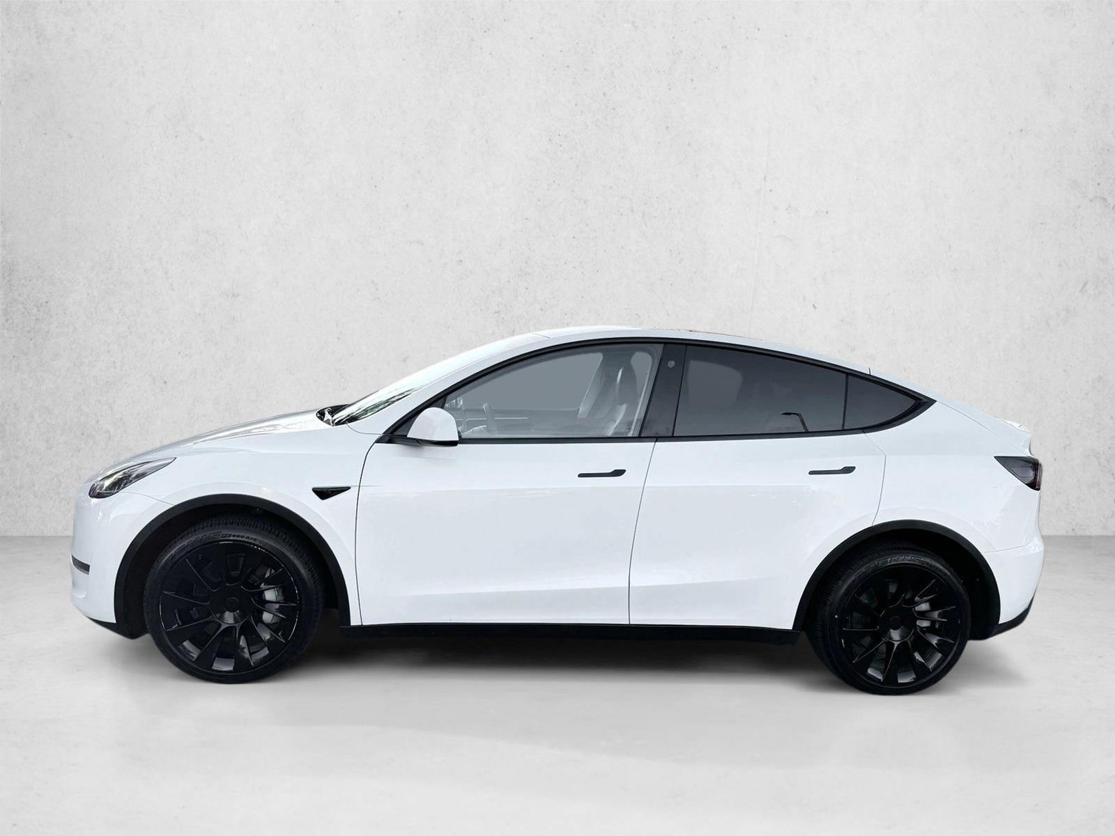2023 Tesla Model Y Long Range photo 4