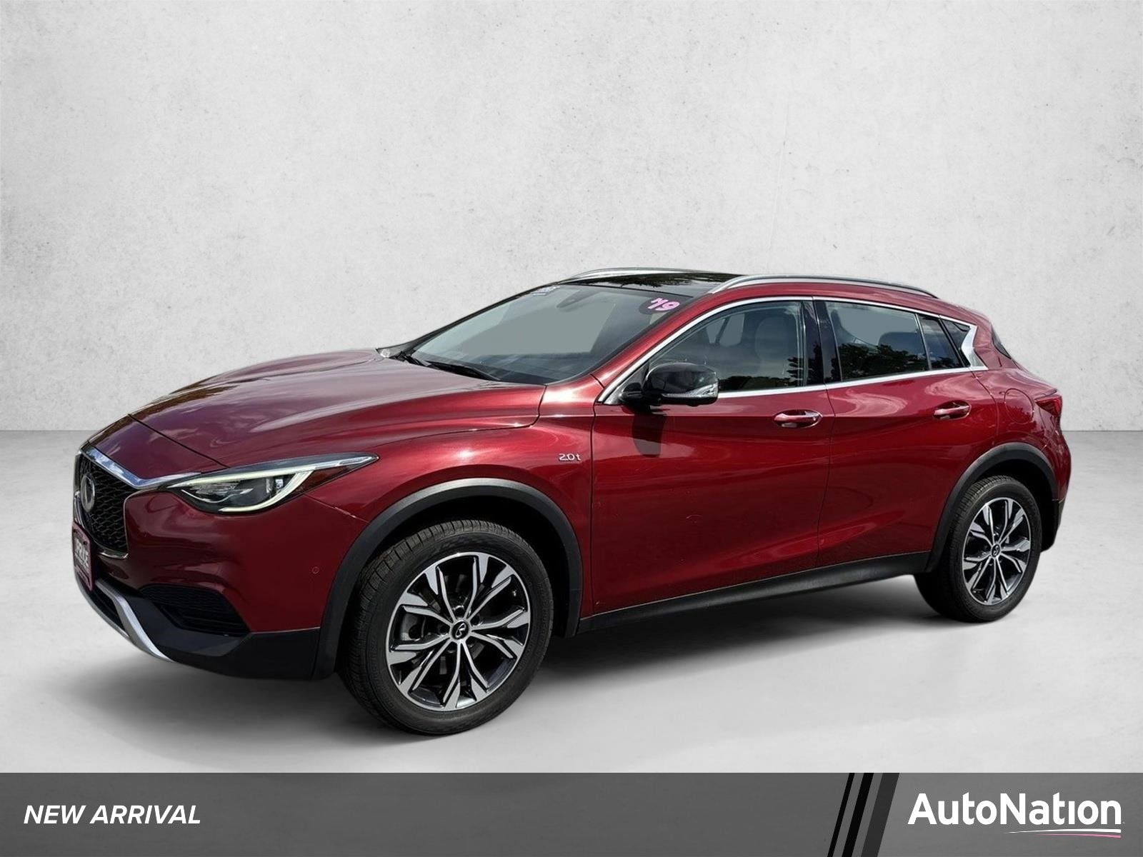 2019 INFINITI QX30's photo