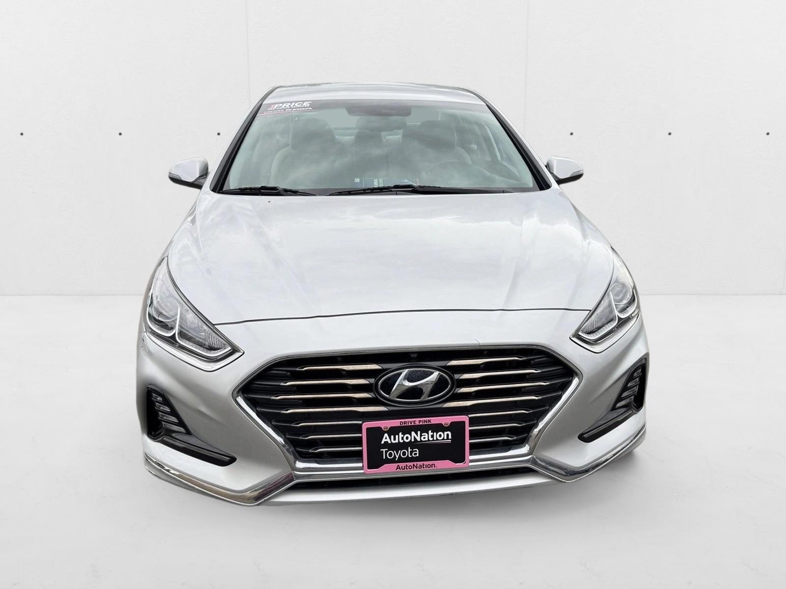2018 Hyundai Sonata SEL photo 2