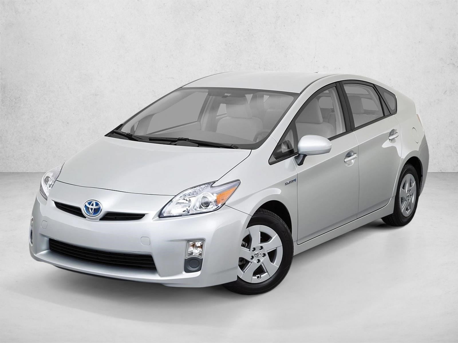 2010 Toyota Prius Base's photo