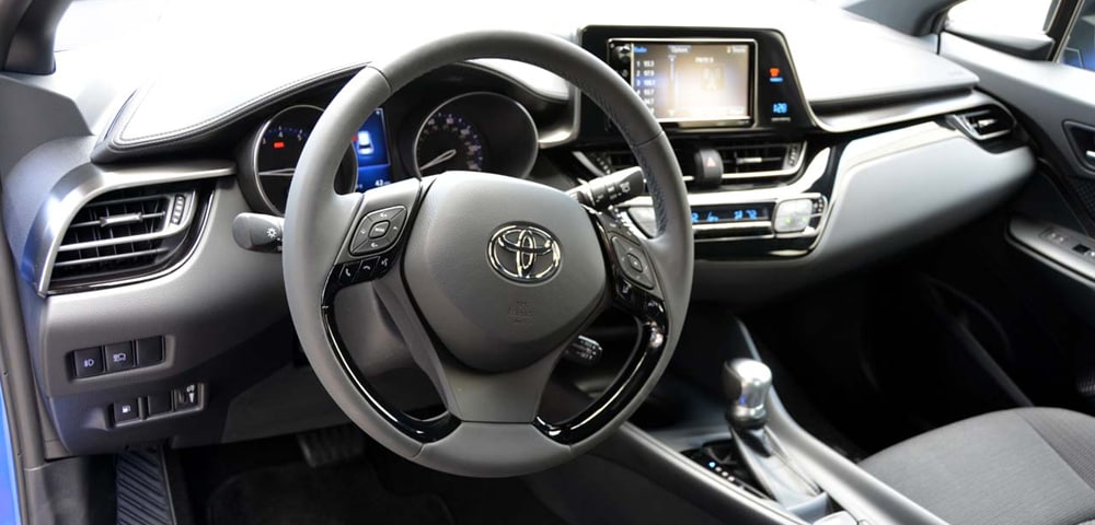 Interior photo 2018 Toyota C-HR