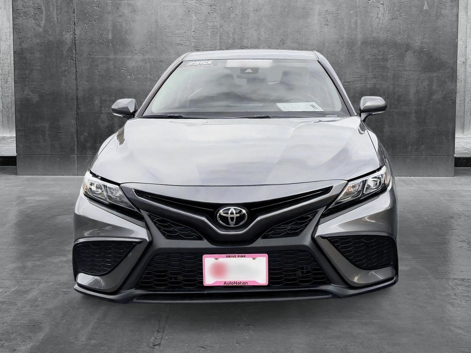 Used 2022 Toyota Camry SE with VIN 4T1G11AK0NU677983 for sale in Centennial, CO