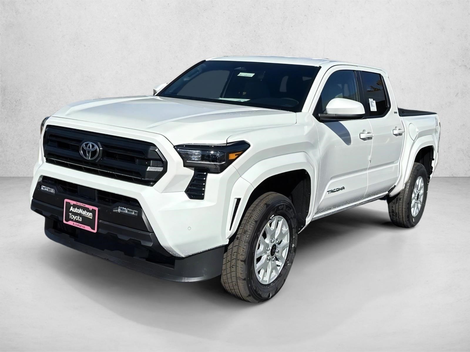 2025 Toyota Tacoma SR5's photo