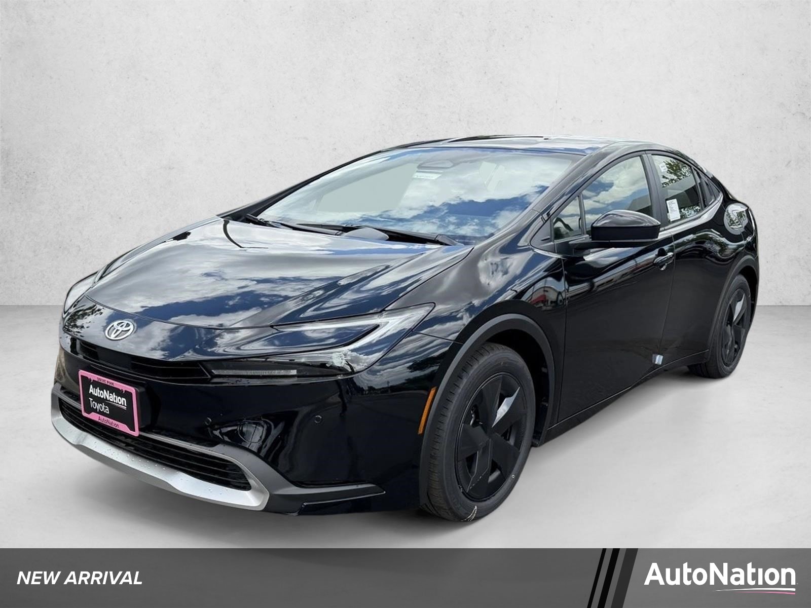 2026 Toyota Prius SE's photo