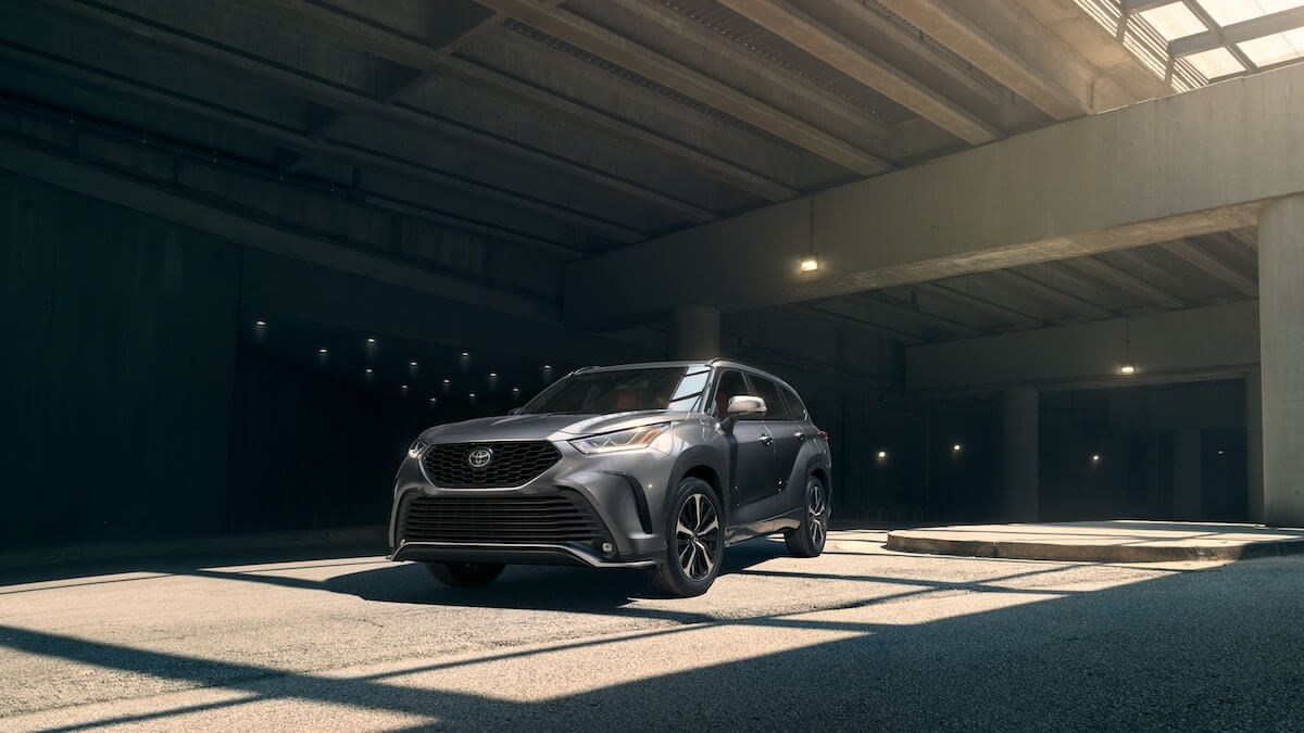 2021 Toyota Highlander XSE AWD in Magnetic Gray Metallic