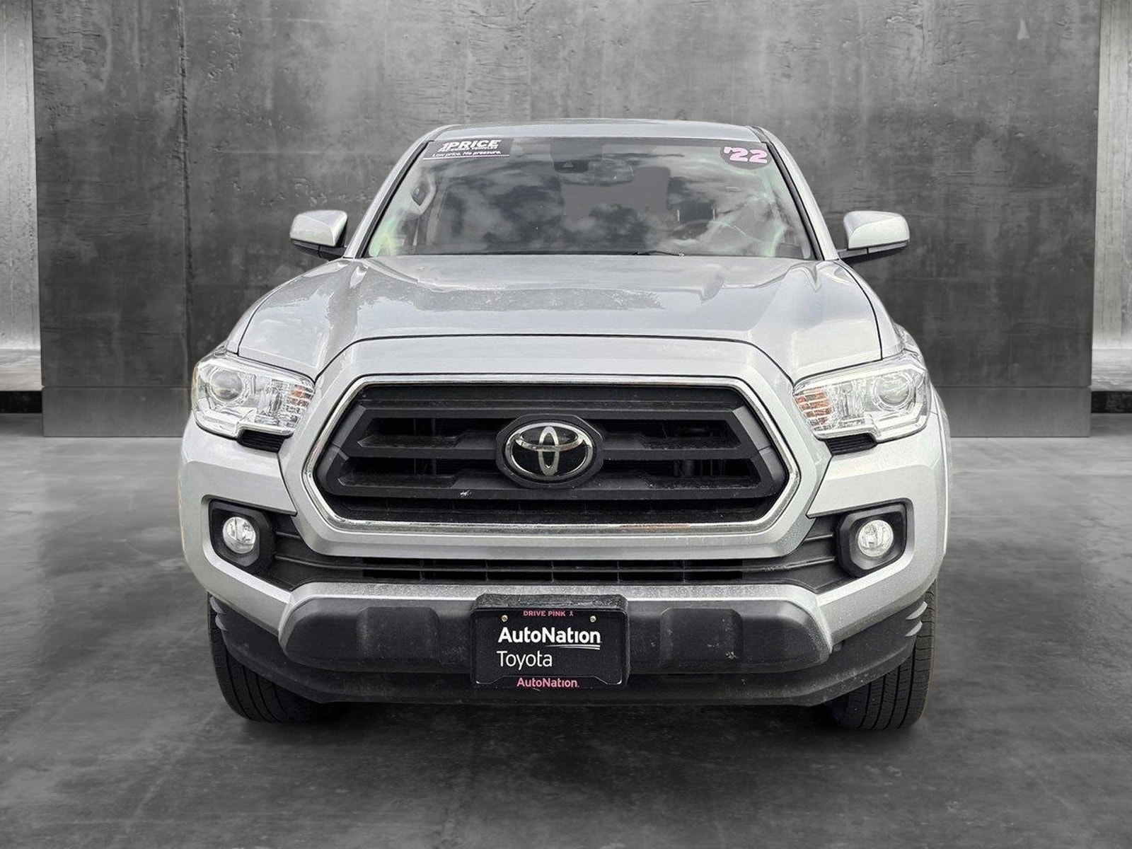 Used 2022 Toyota Tacoma SR5 with VIN 3TMCZ5AN8NM483543 for sale in Centennial, CO