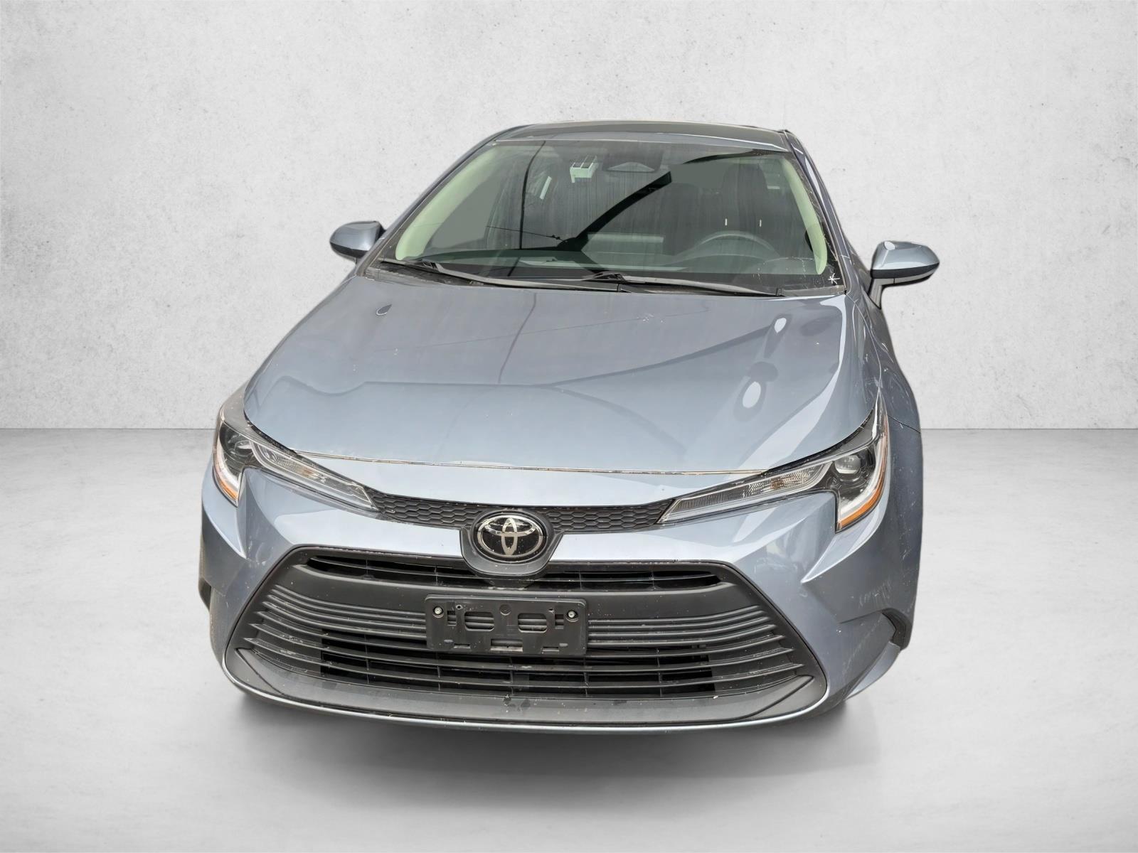 2023 Toyota Corolla LE photo 2