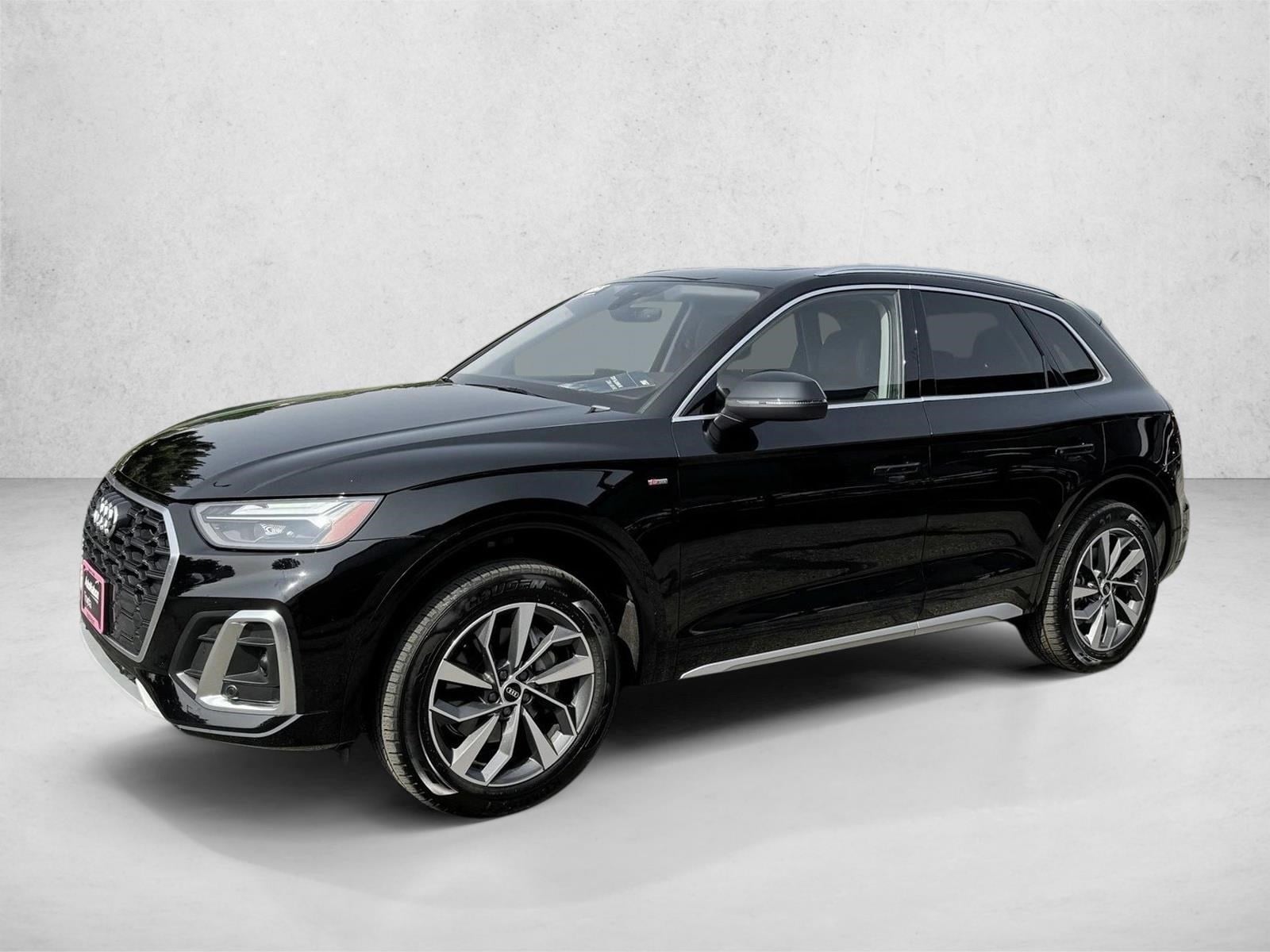 2022 Audi Q5 Premium's photo