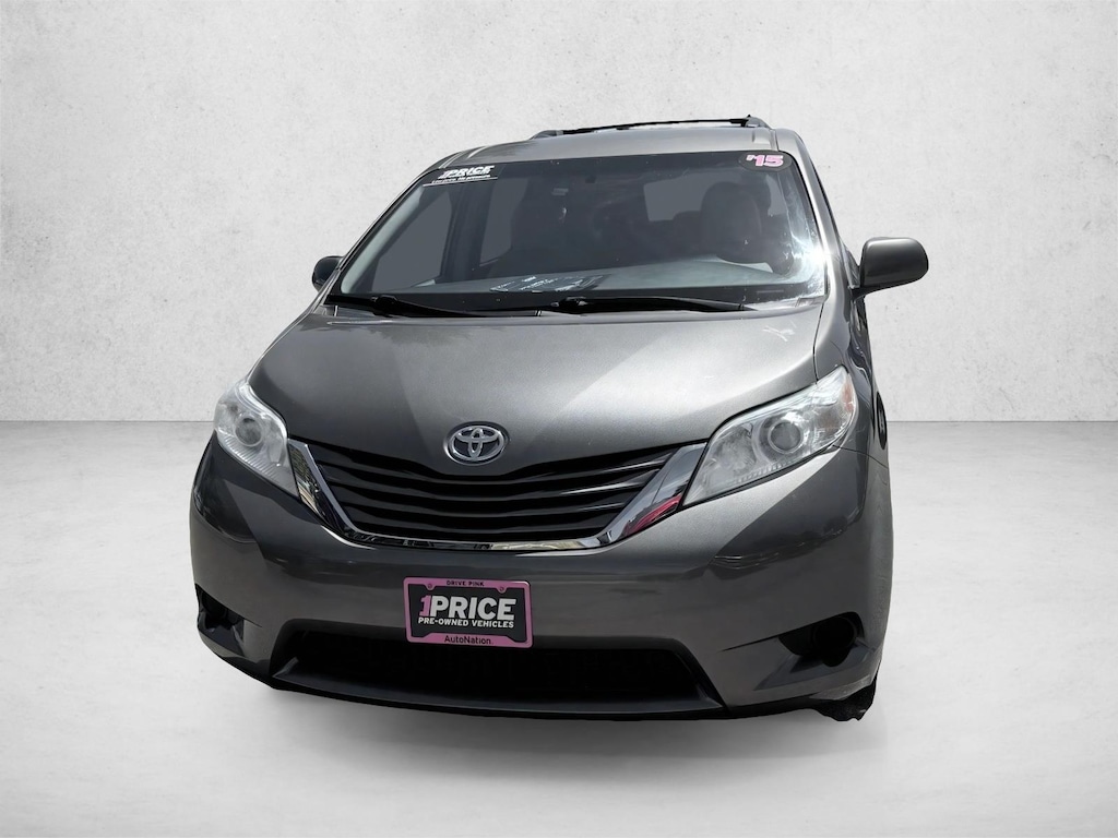 Used 2015 Toyota Sienna LE Van