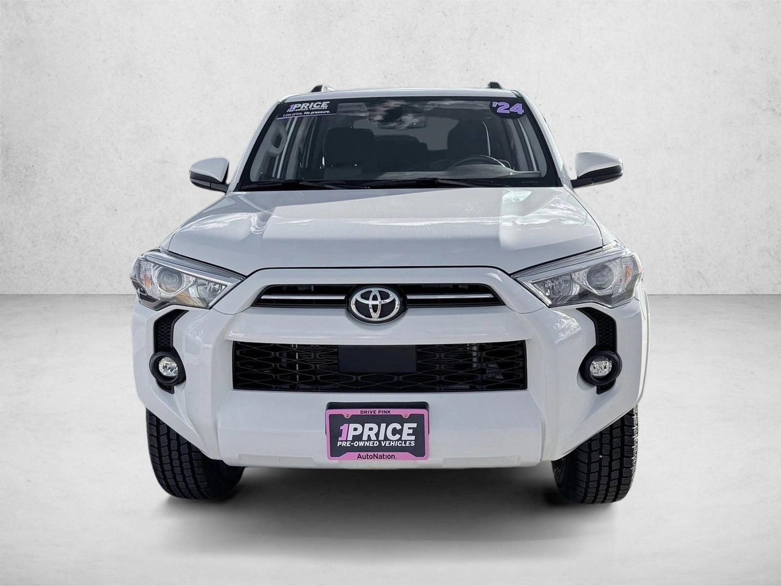 2024 Toyota 4Runner SR5 photo 2