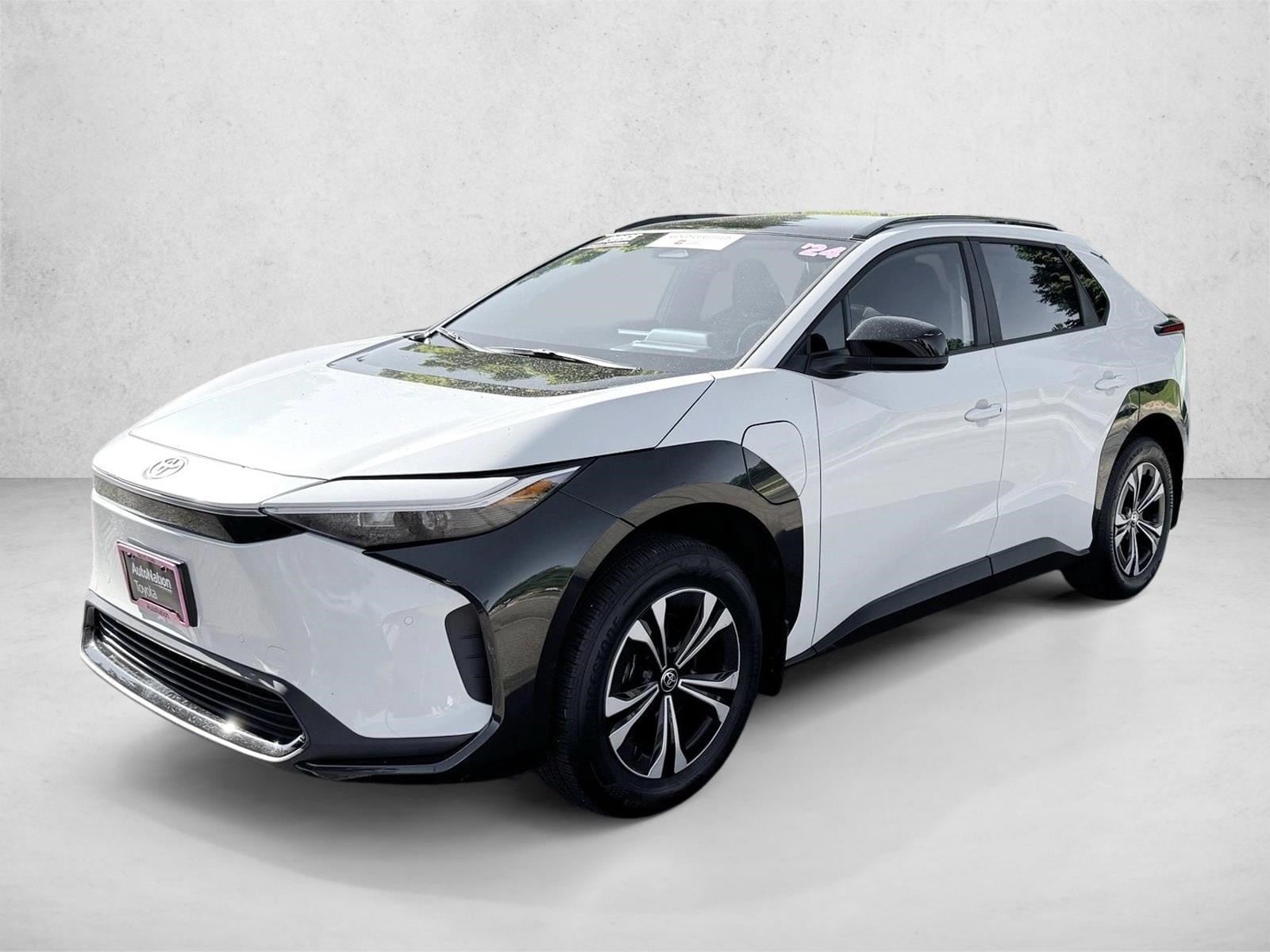 2024 Toyota bZ4X XLE's photo
