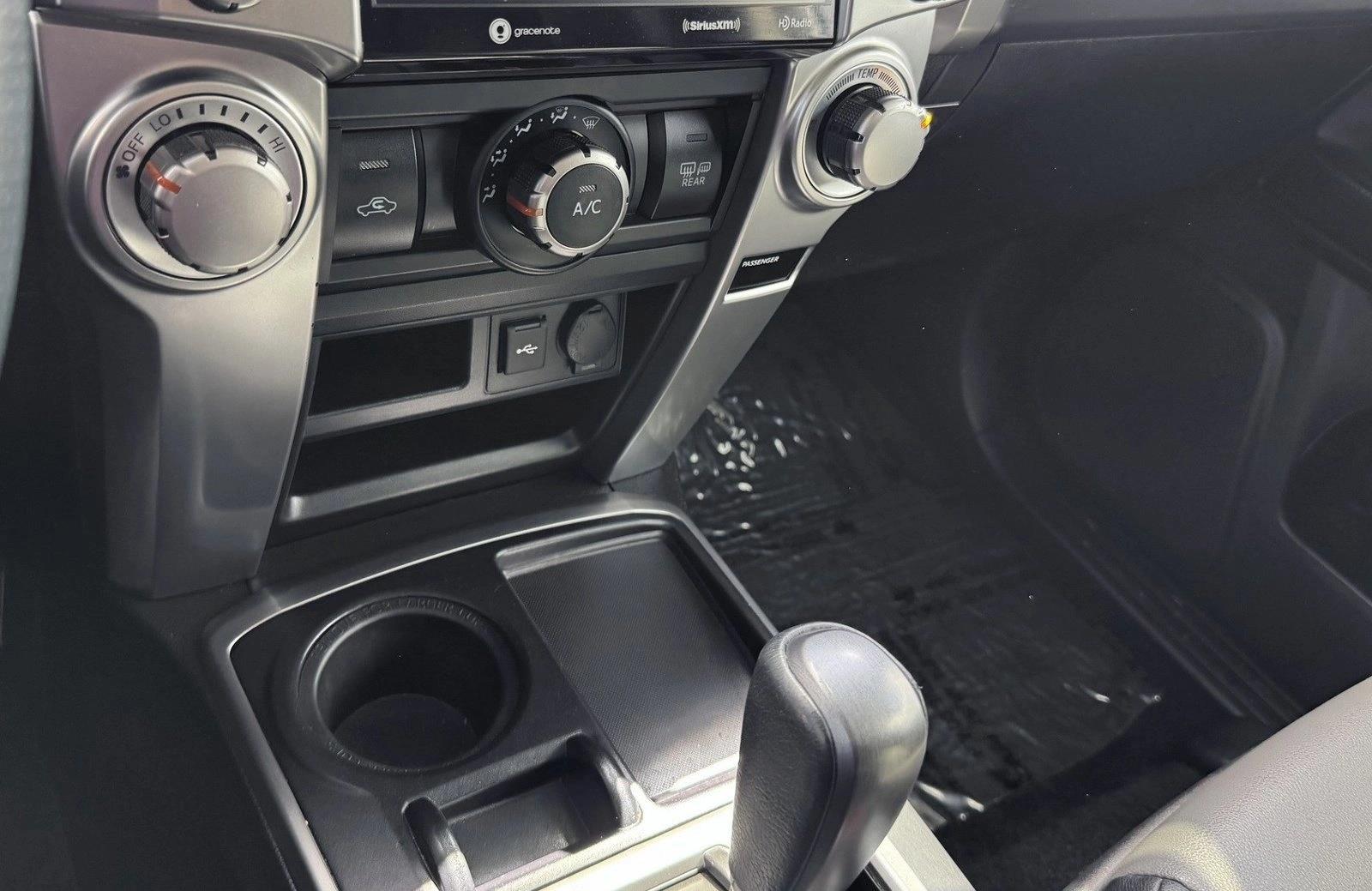2022 Toyota 4Runner SR5 Premium - Photo 16
