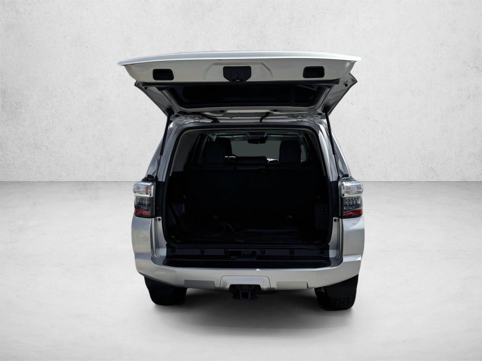2022 Toyota 4Runner SR5 Premium - Photo 7