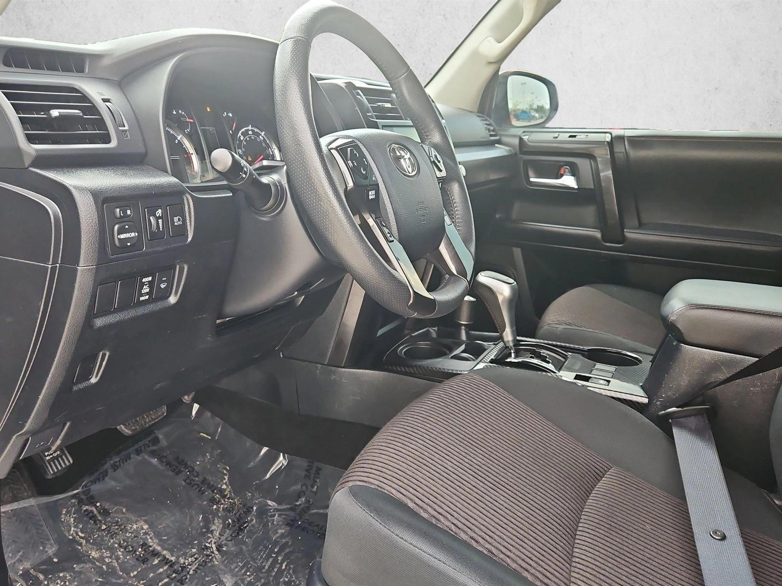 2023 Toyota 4Runner TRD Off-Road - Photo 10