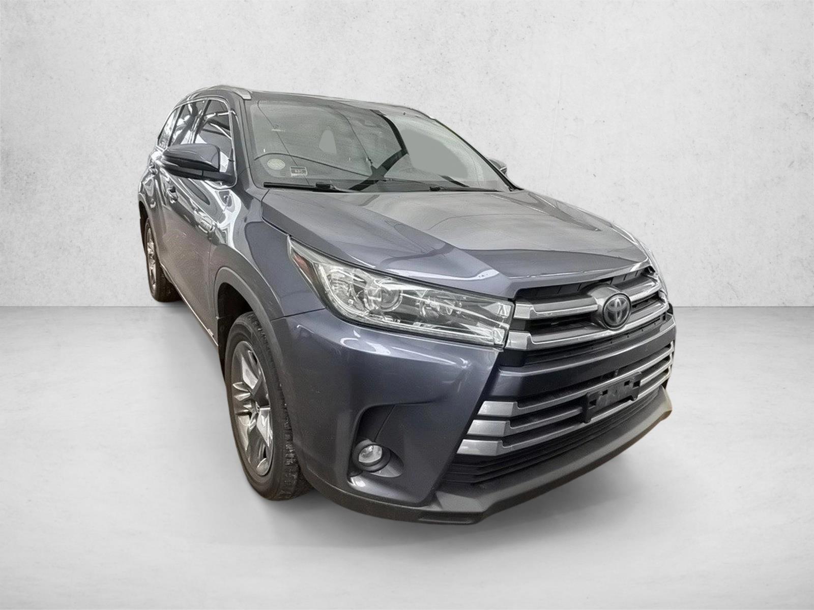 2019 Toyota Highlander Hybrid Limited Platinum photo 2