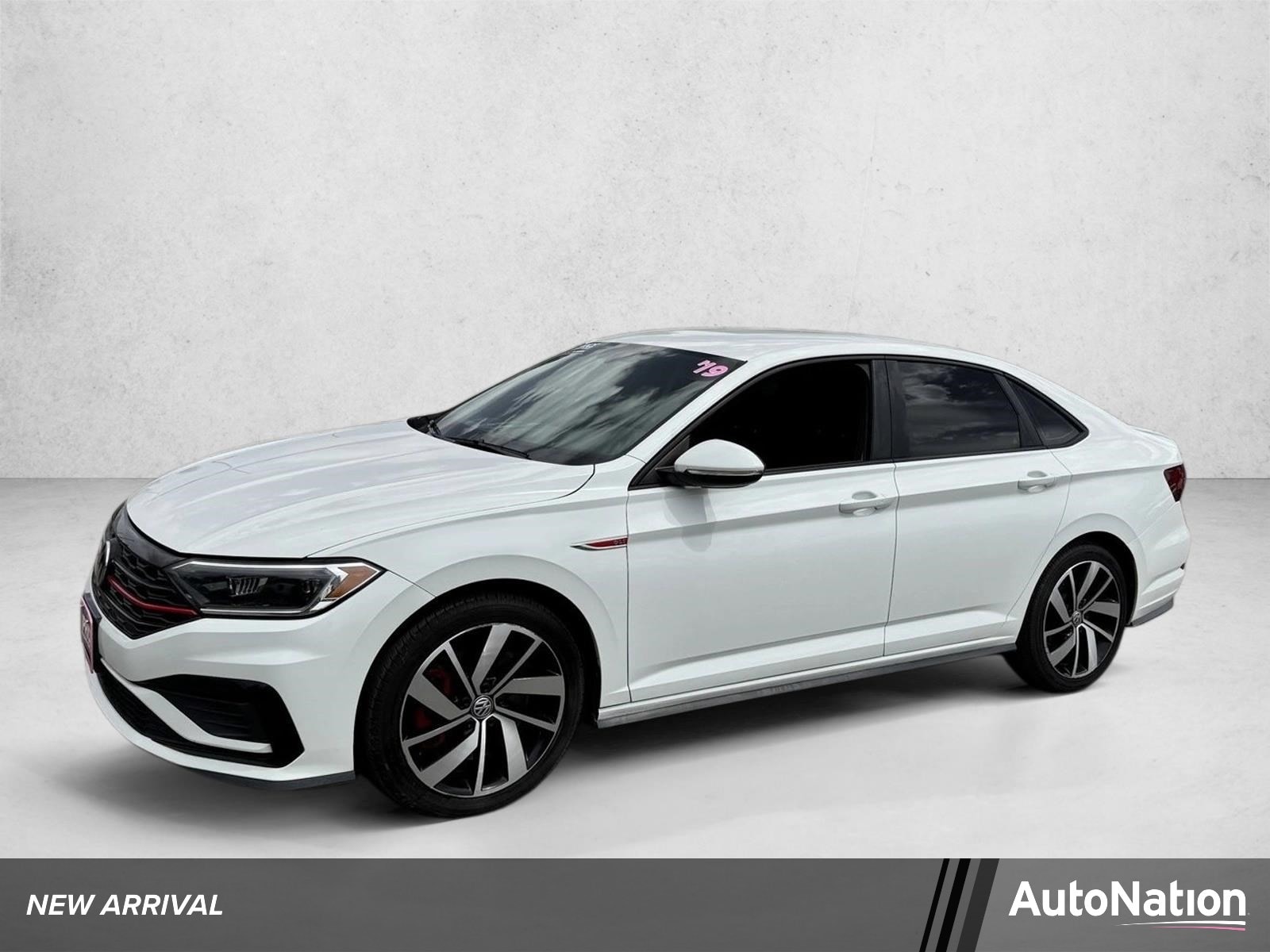 2019 Volkswagen Jetta 2.0T GLI S's photo