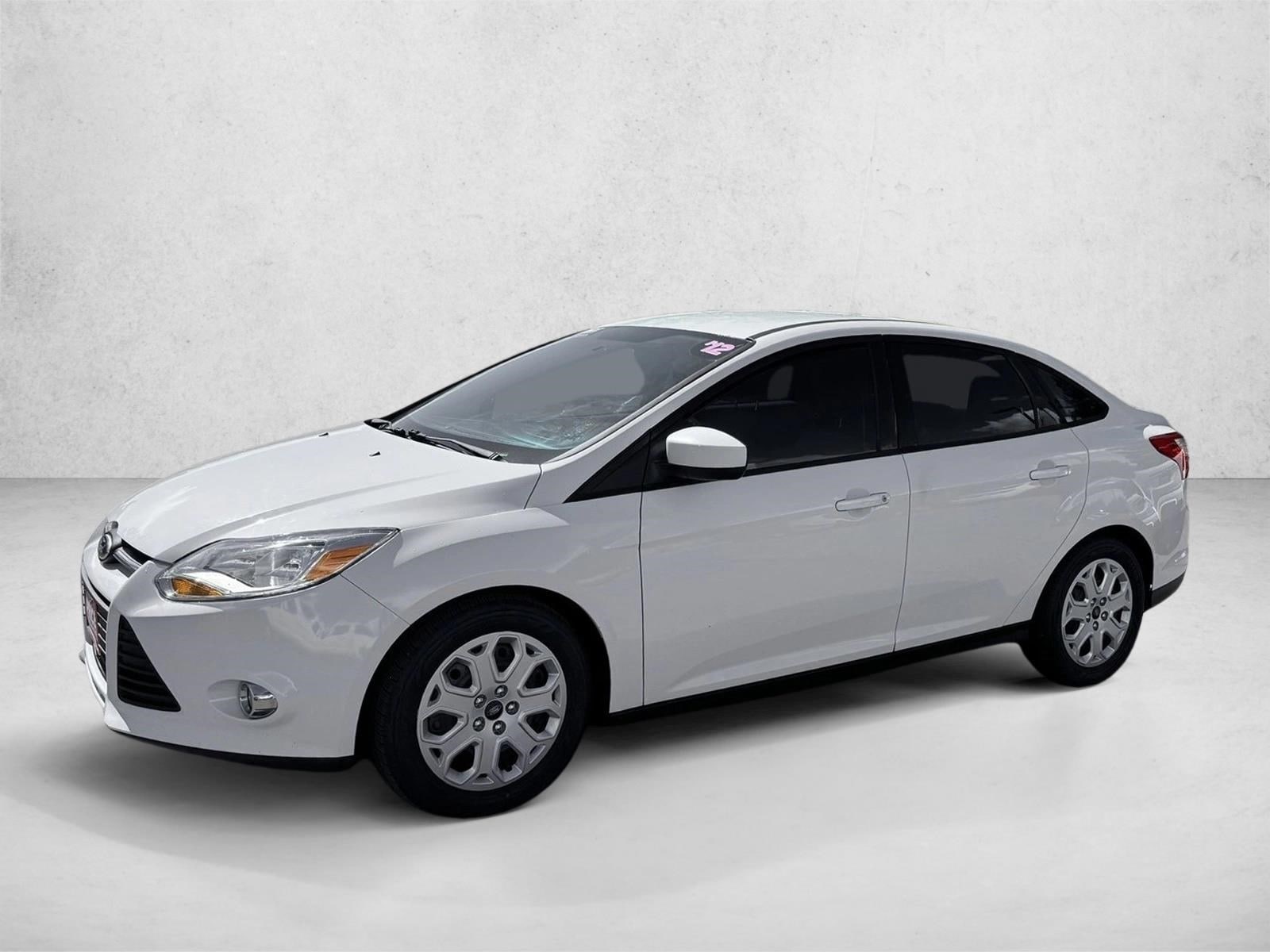 2012 Ford Focus Sedan SE's photo