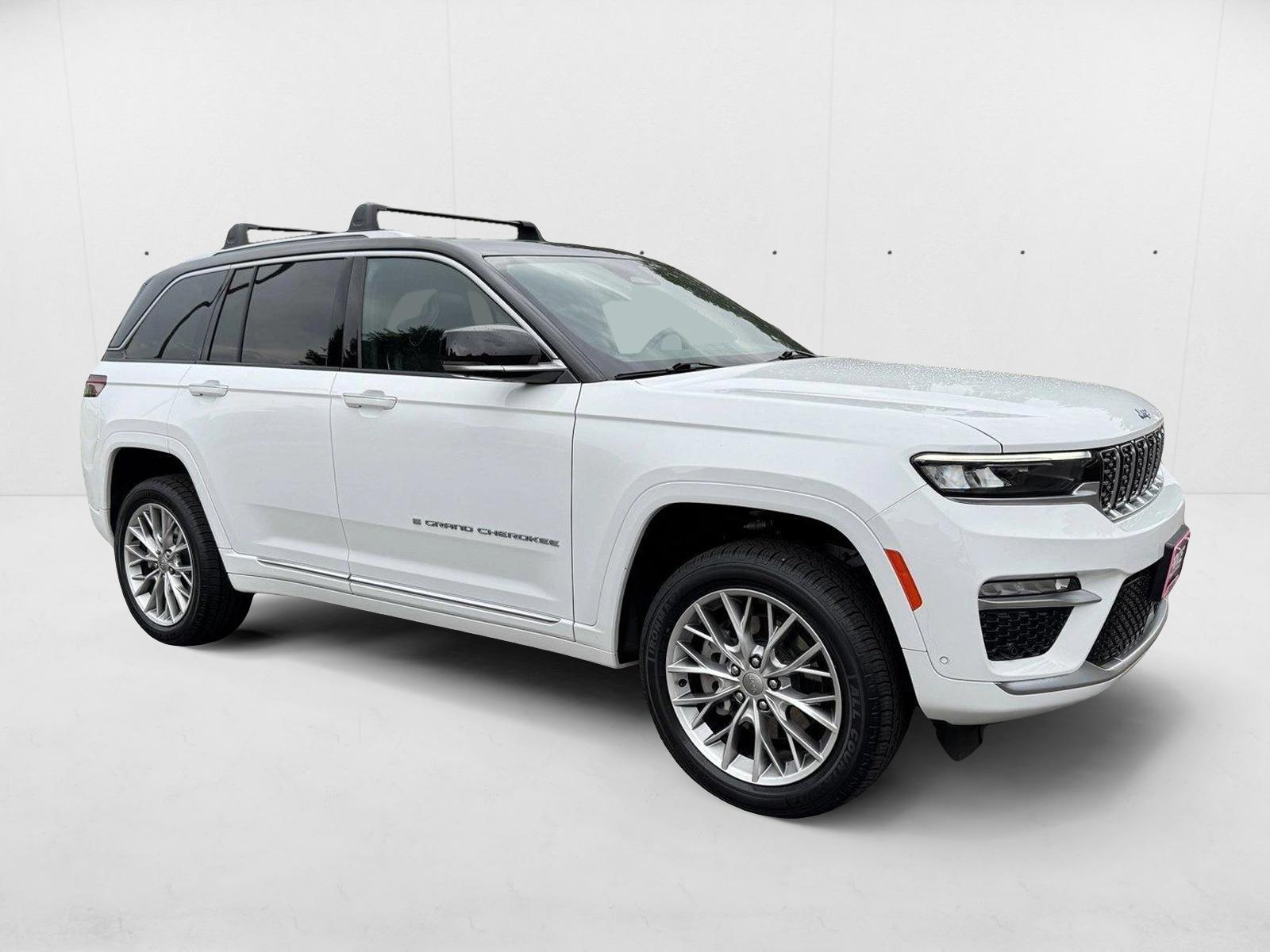 2023 Jeep Cherokee Summit Reserve 4xe photo 2