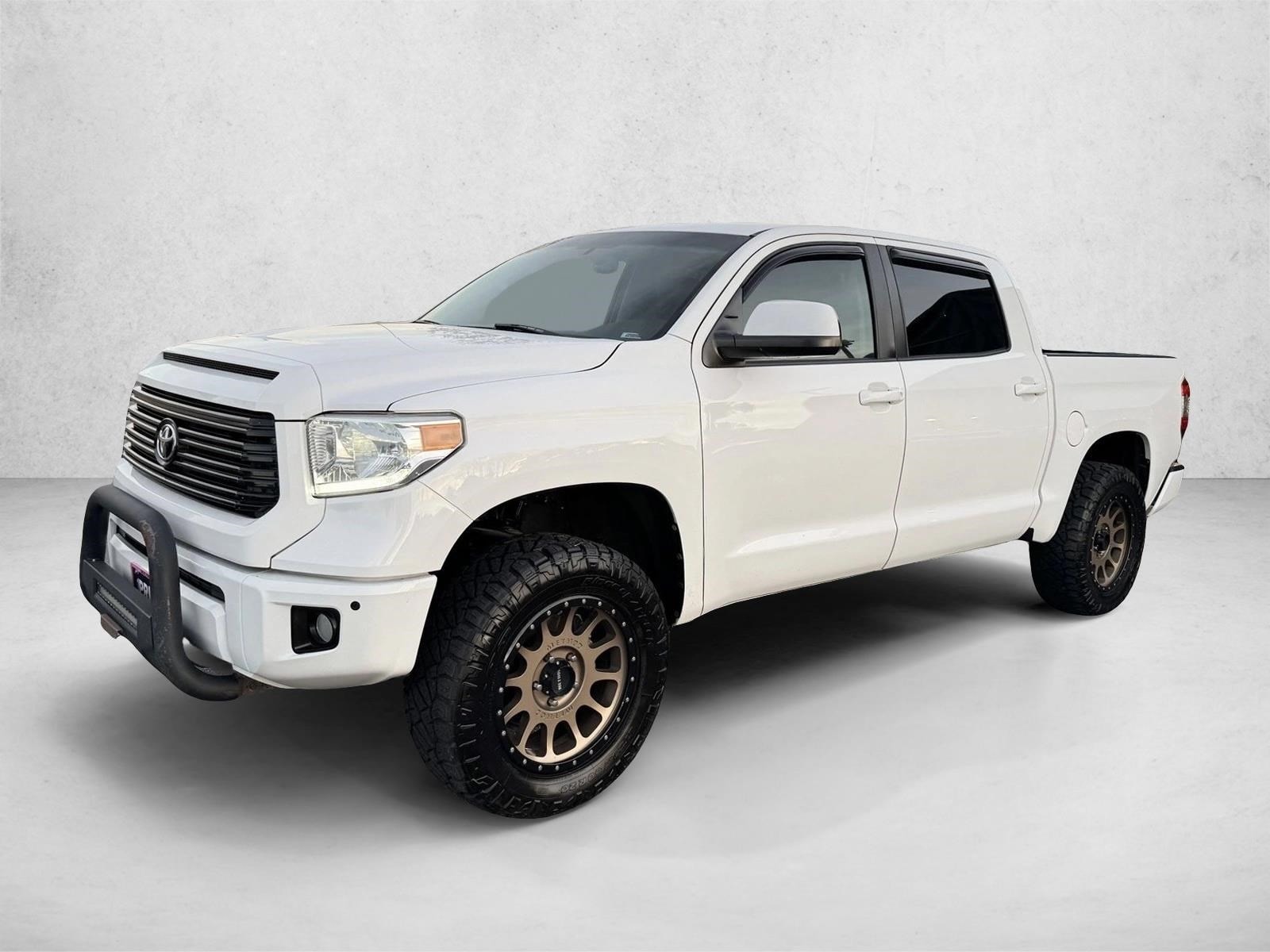 2015 Toyota Tundra Platinum's photo