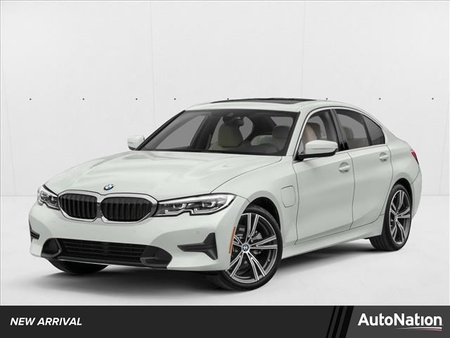2021 BMW 3 Series 330e xDrive Sedan's photo