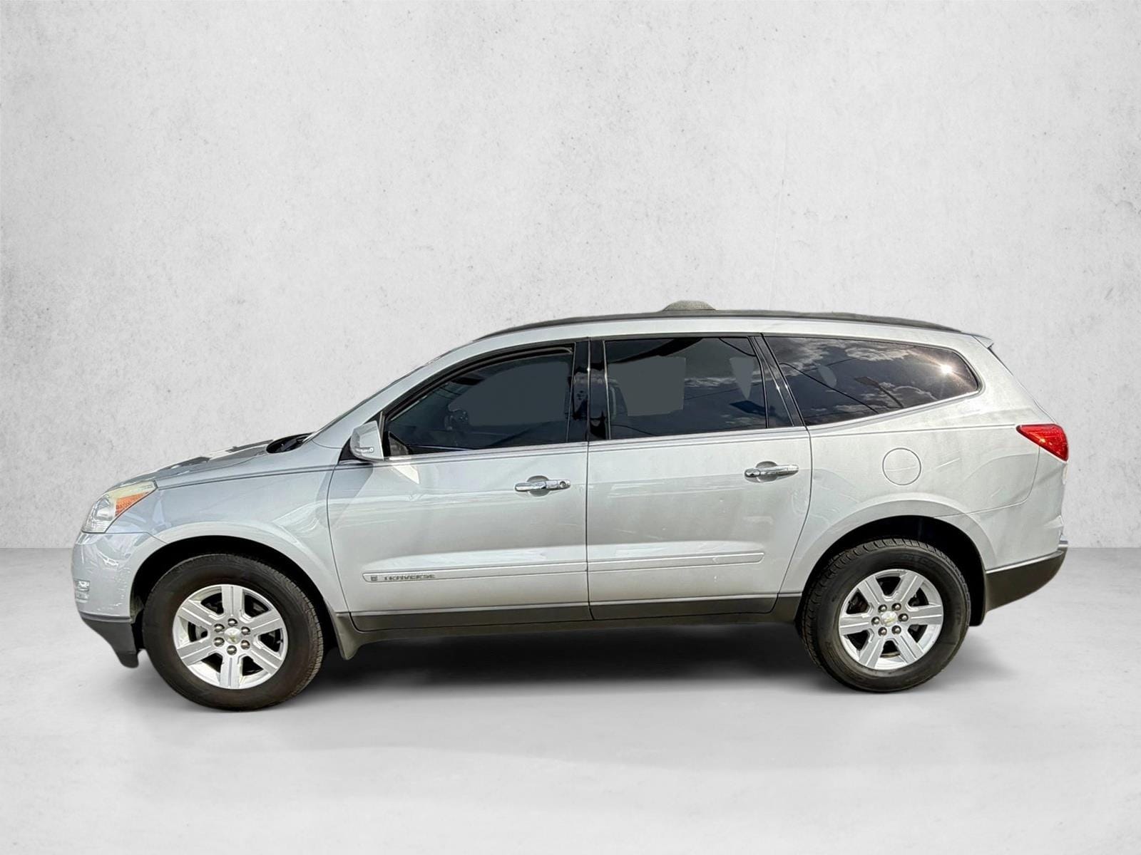 Used 2009 Chevrolet Traverse 1LT with VIN 1GNEV23D09S145730 for sale in Centennial, CO