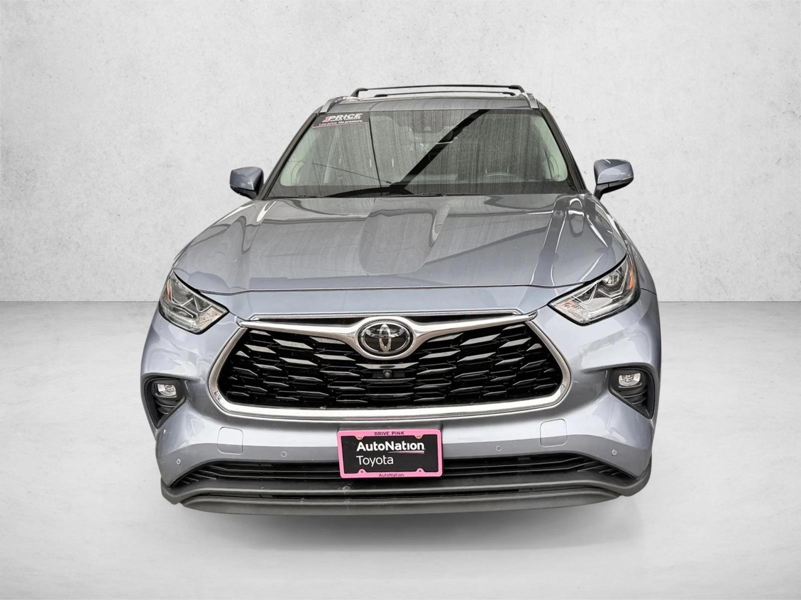 2021 Toyota Highlander Limited photo 2