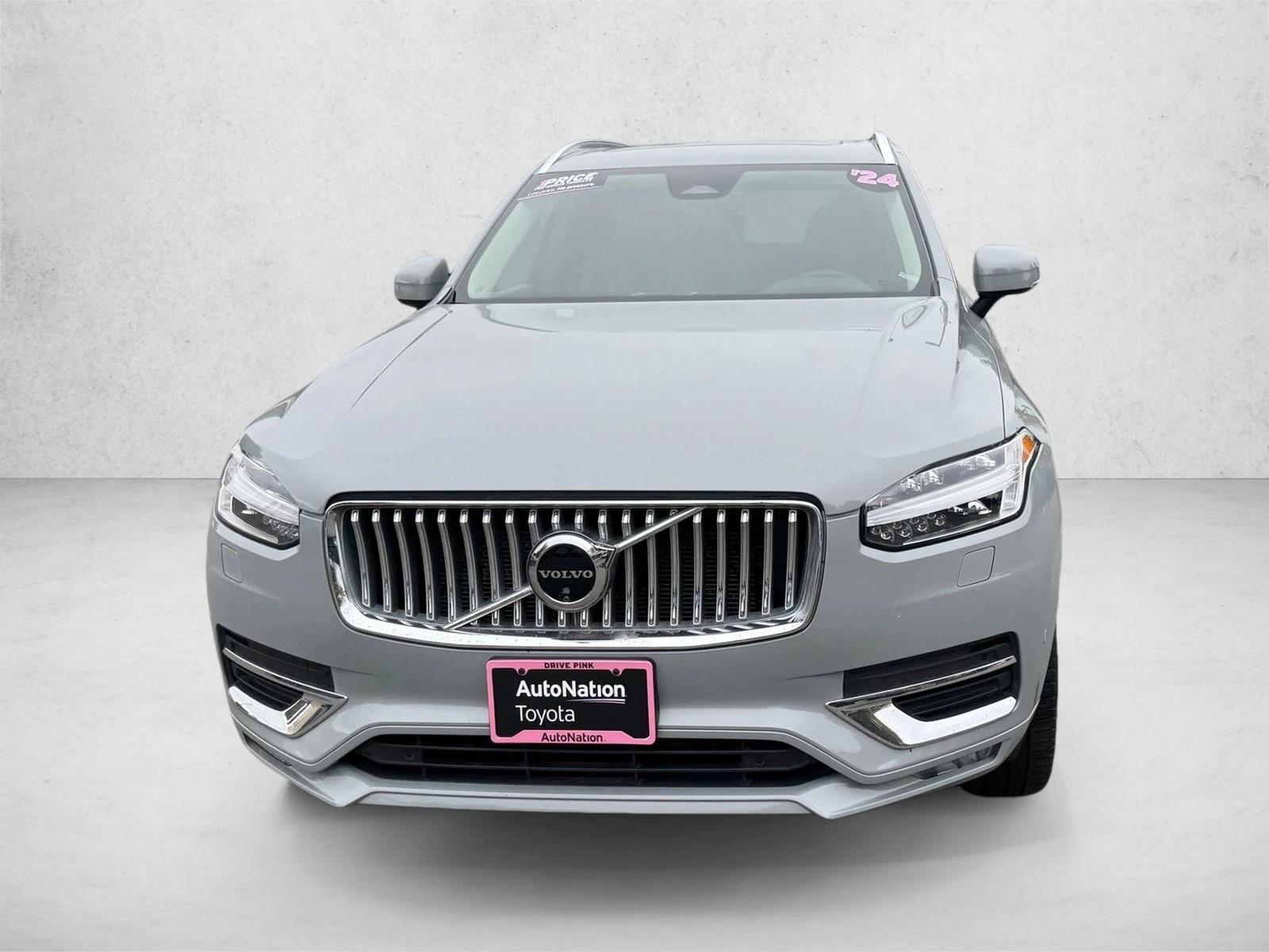 2024 Volvo XC90 Plus photo 2