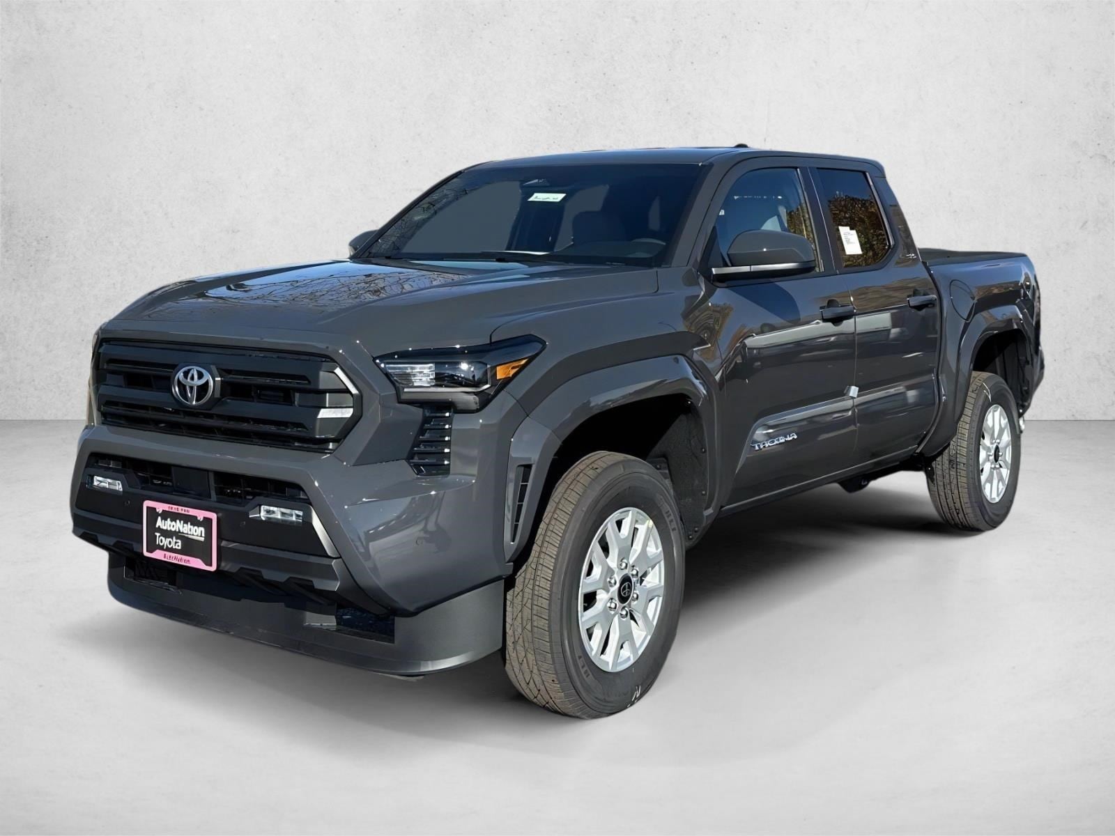 2025 Toyota Tacoma SR5's photo