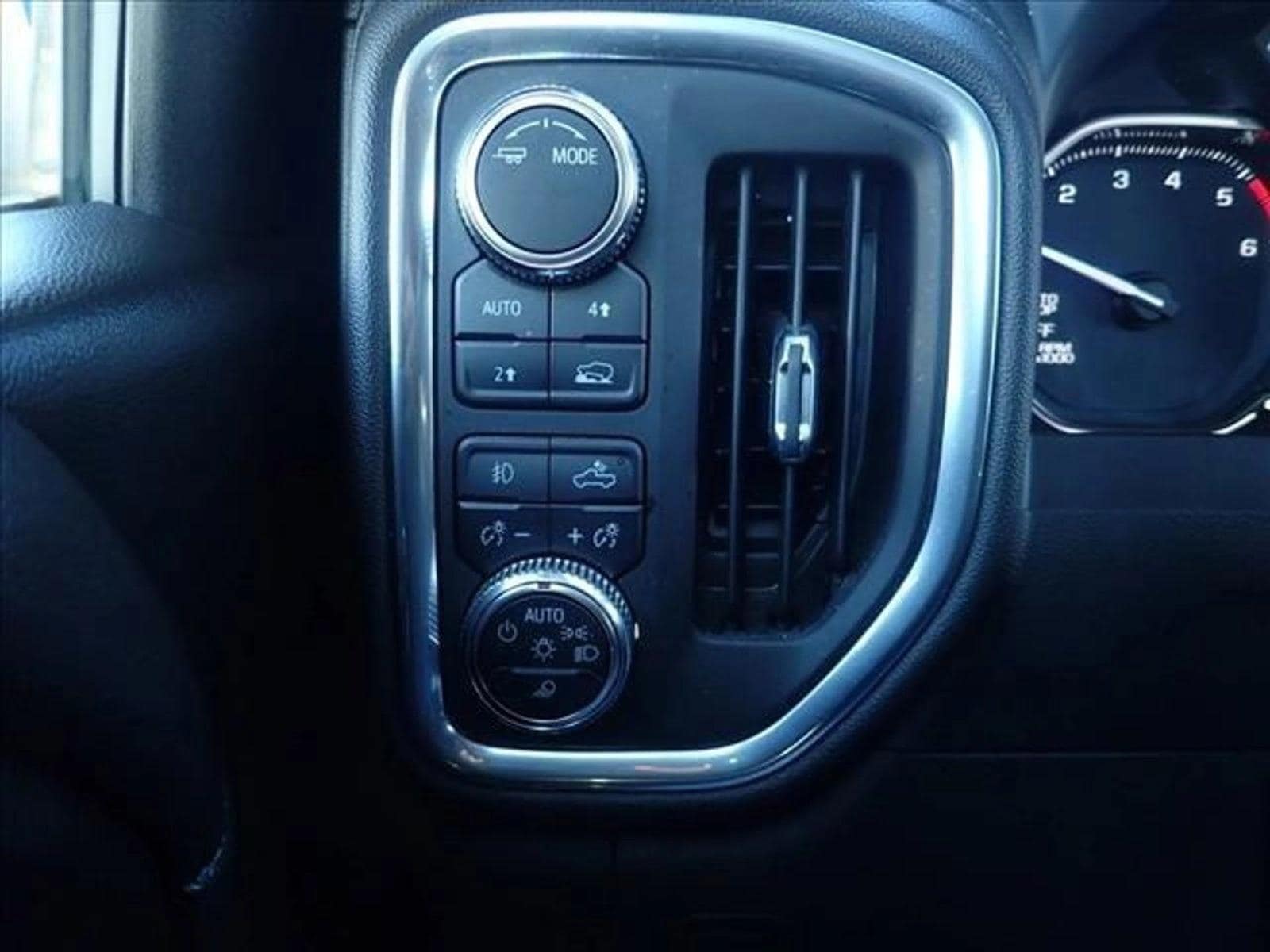 2022 GMC Sierra 1500 Limited SLT - Photo 24