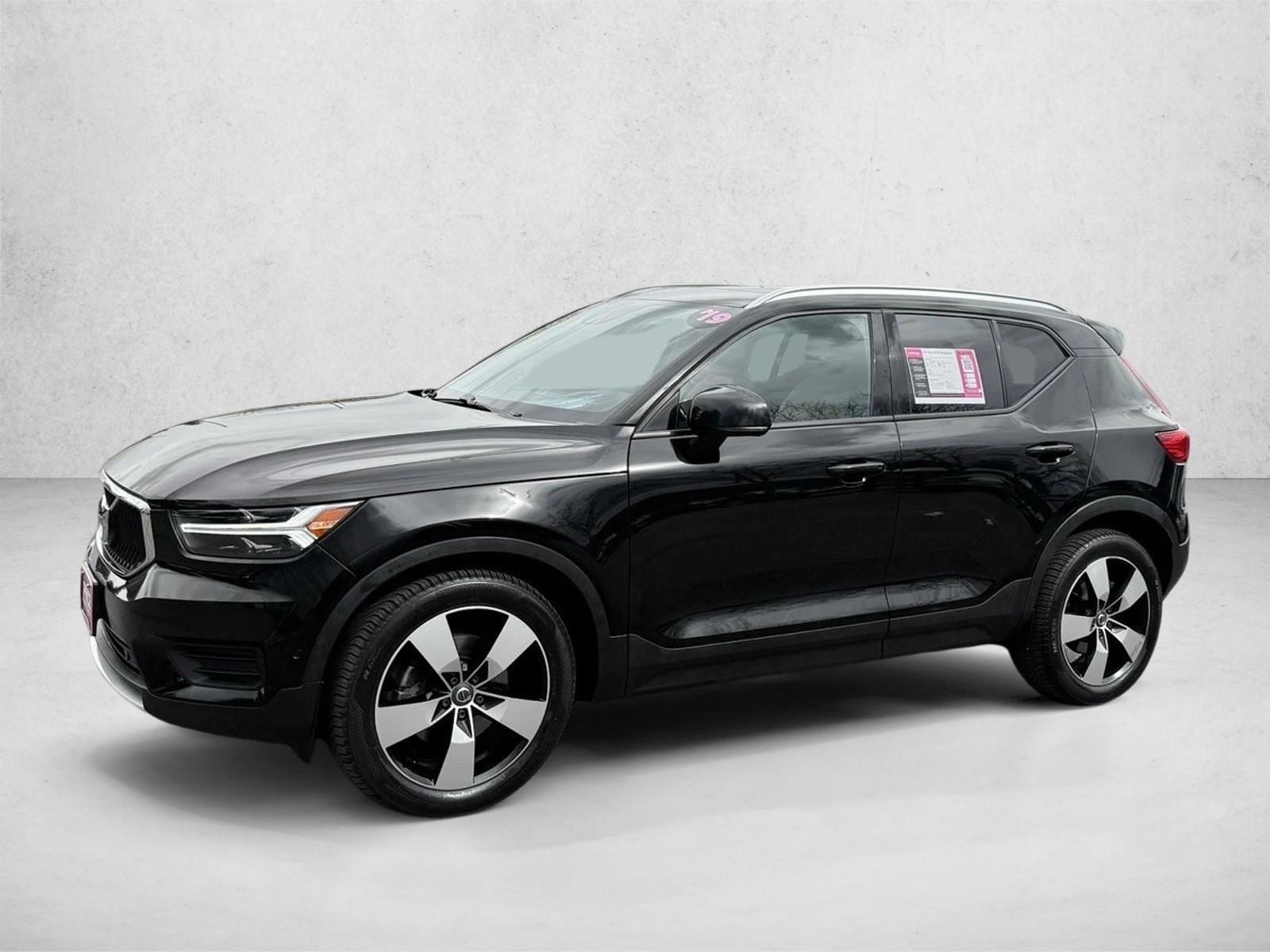 2019 Volvo XC40 Momentum
