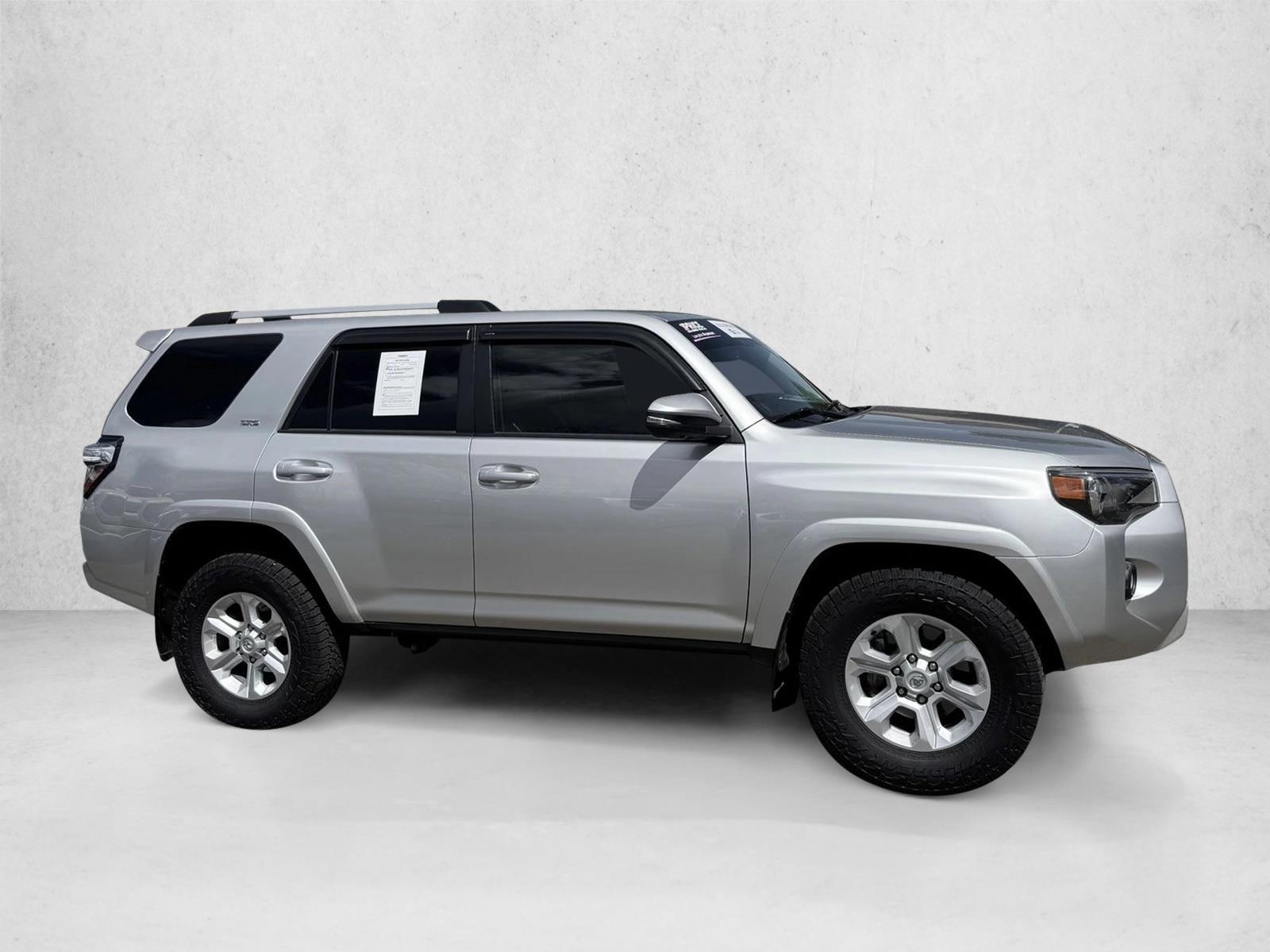 2022 Toyota 4Runner SR5 Premium - Photo 4