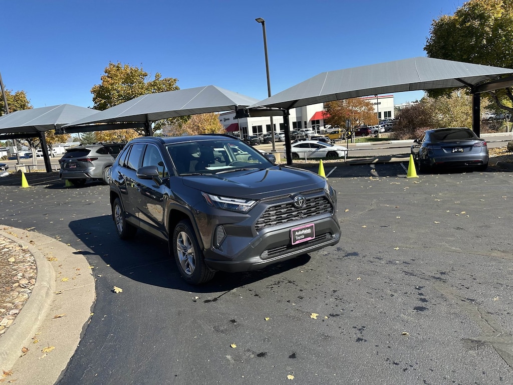 Used 2025 Toyota RAV4 Hybrid XLE SUV