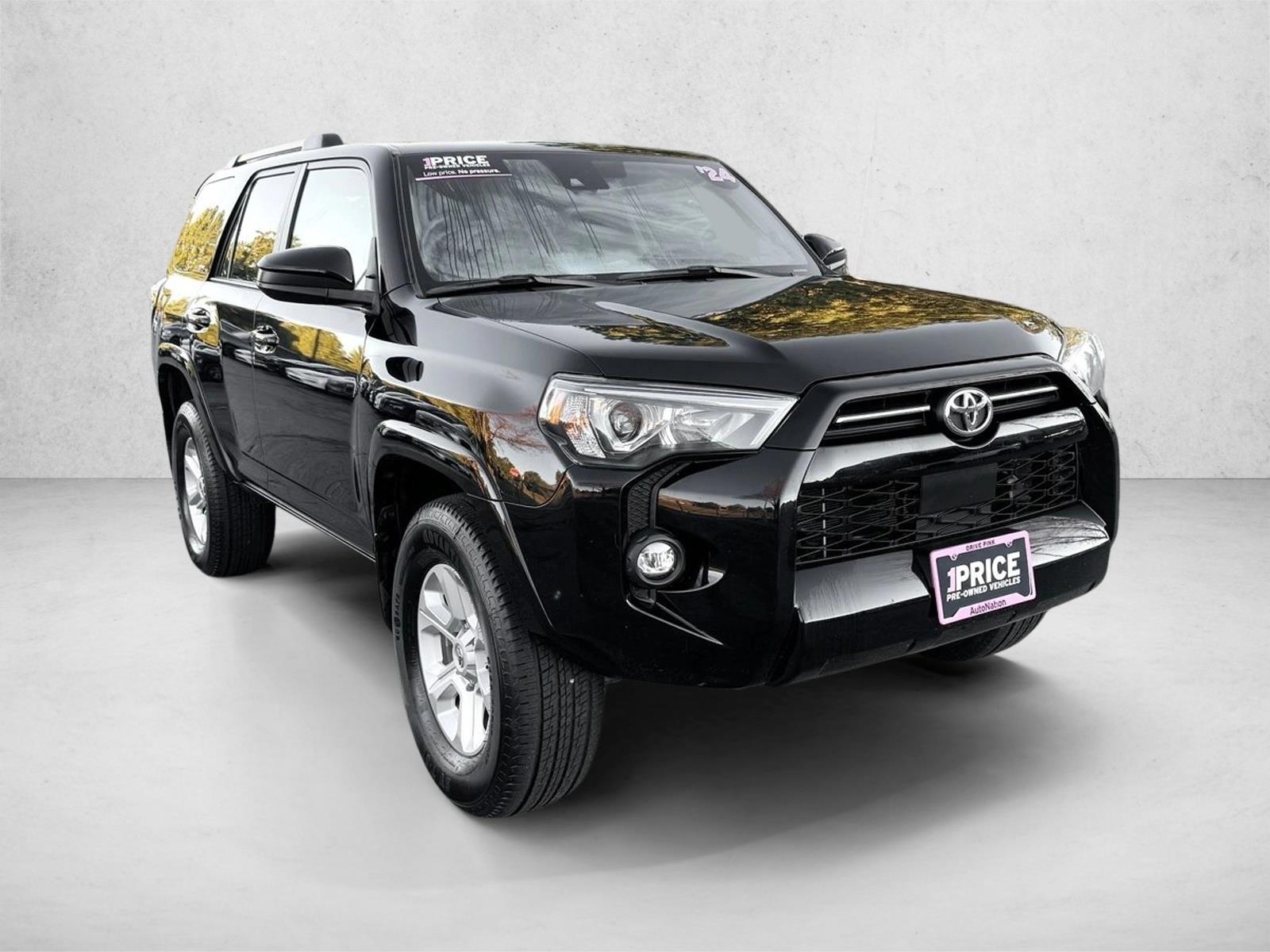 2024 Toyota 4Runner SR5 photo 2