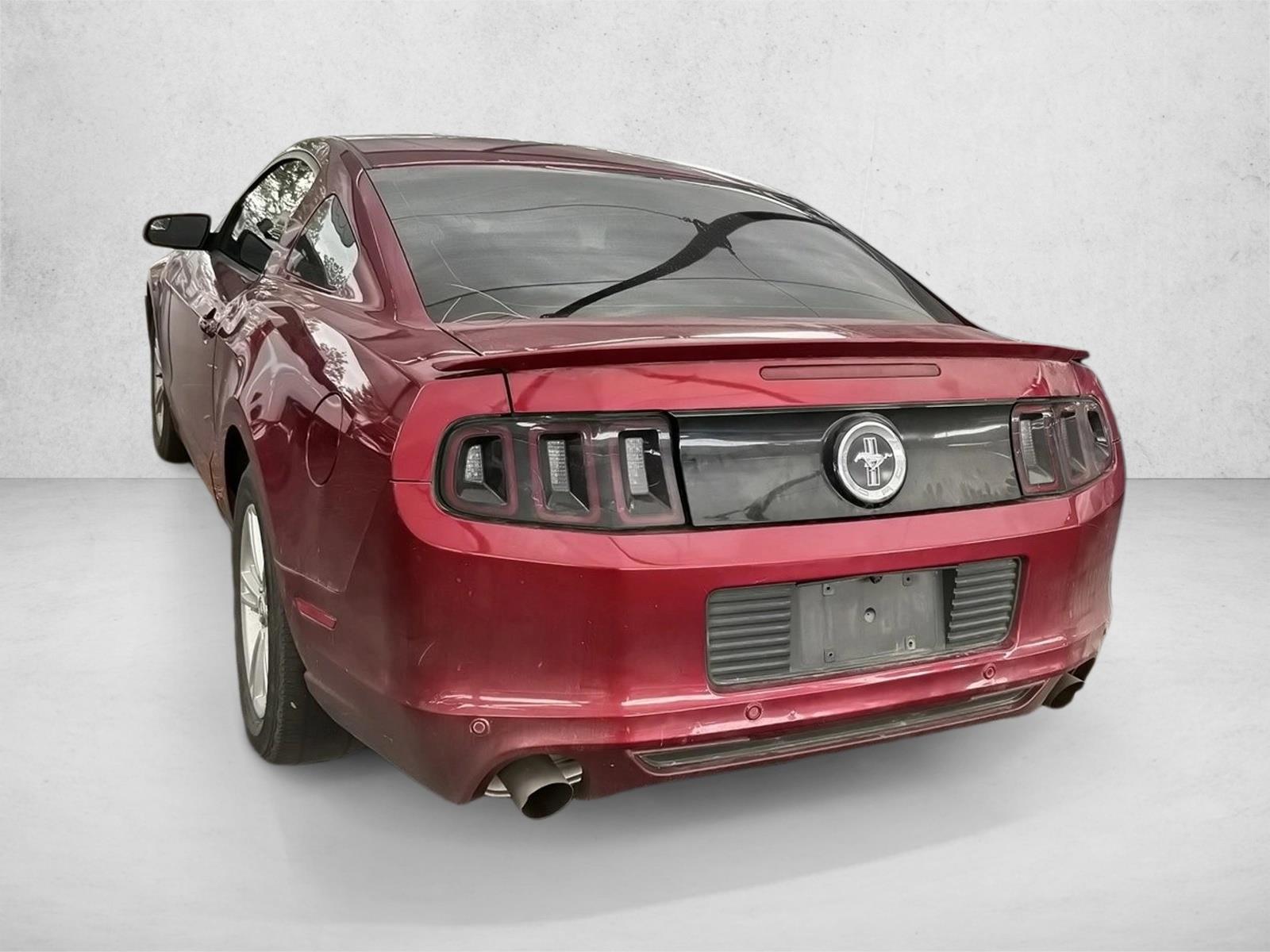 2014 Ford Mustang V6 photo 4