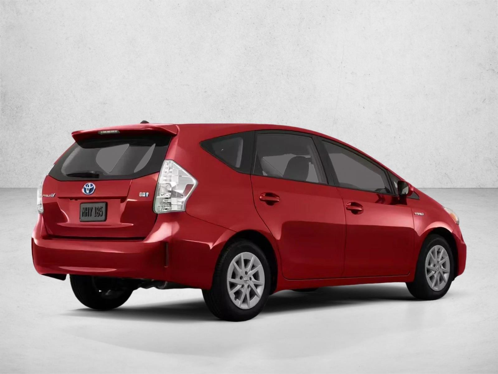 2013 Toyota Prius V Two photo 3