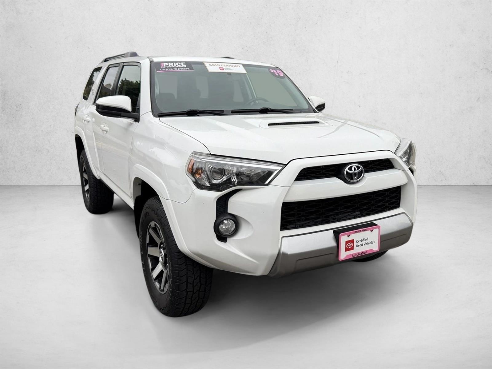 2019 Toyota 4Runner TRD photo 3