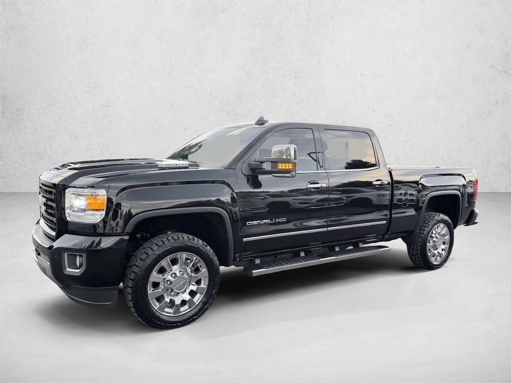 Used 2019 GMC Sierra 2500HD Denali Truck Crew Cab