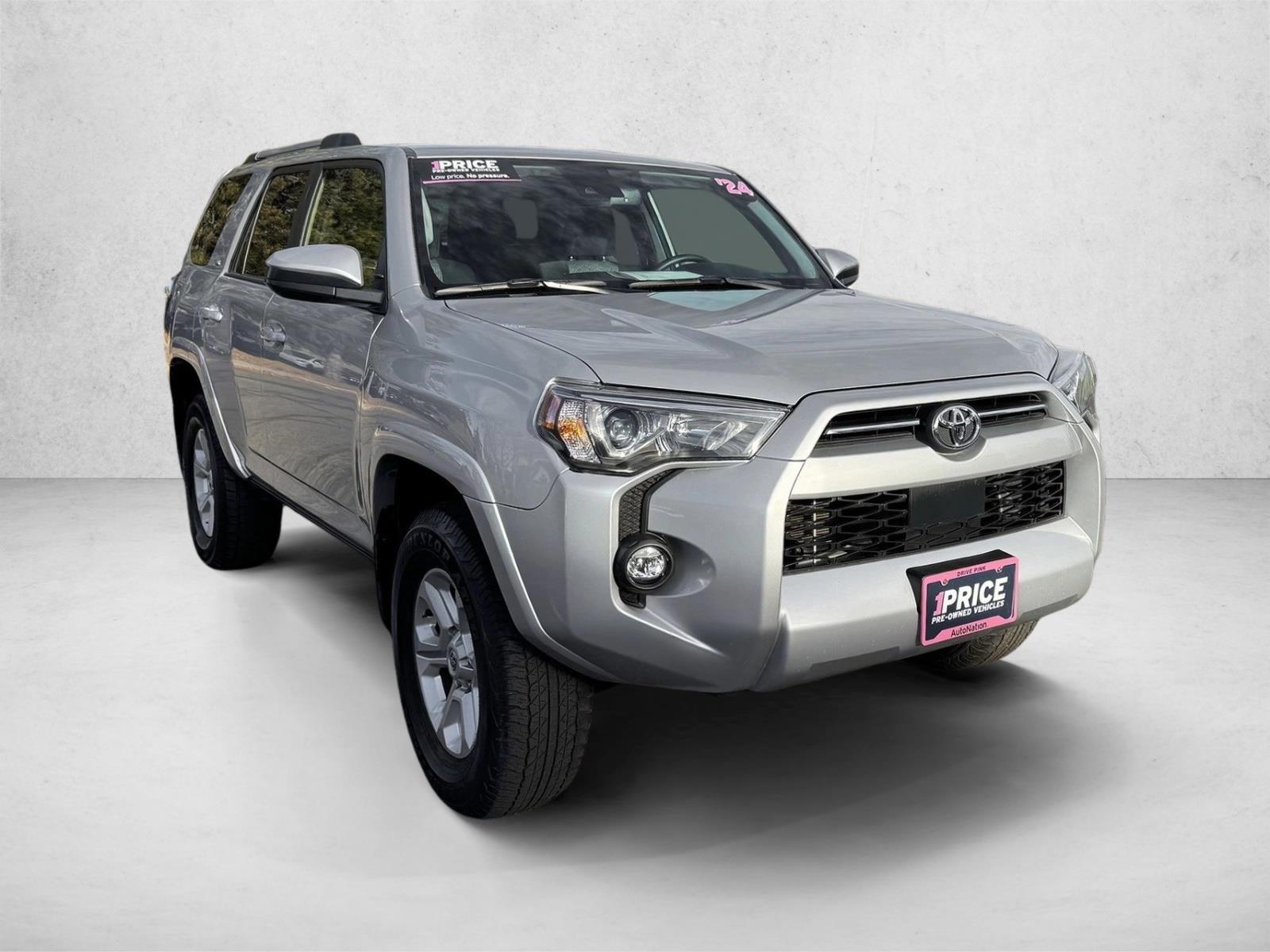 2024 Toyota 4Runner SR5 photo 3