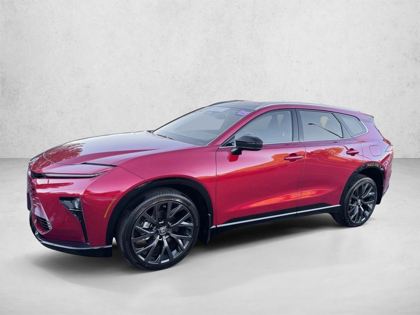 2025 Toyota Crown Signia Limited's photo