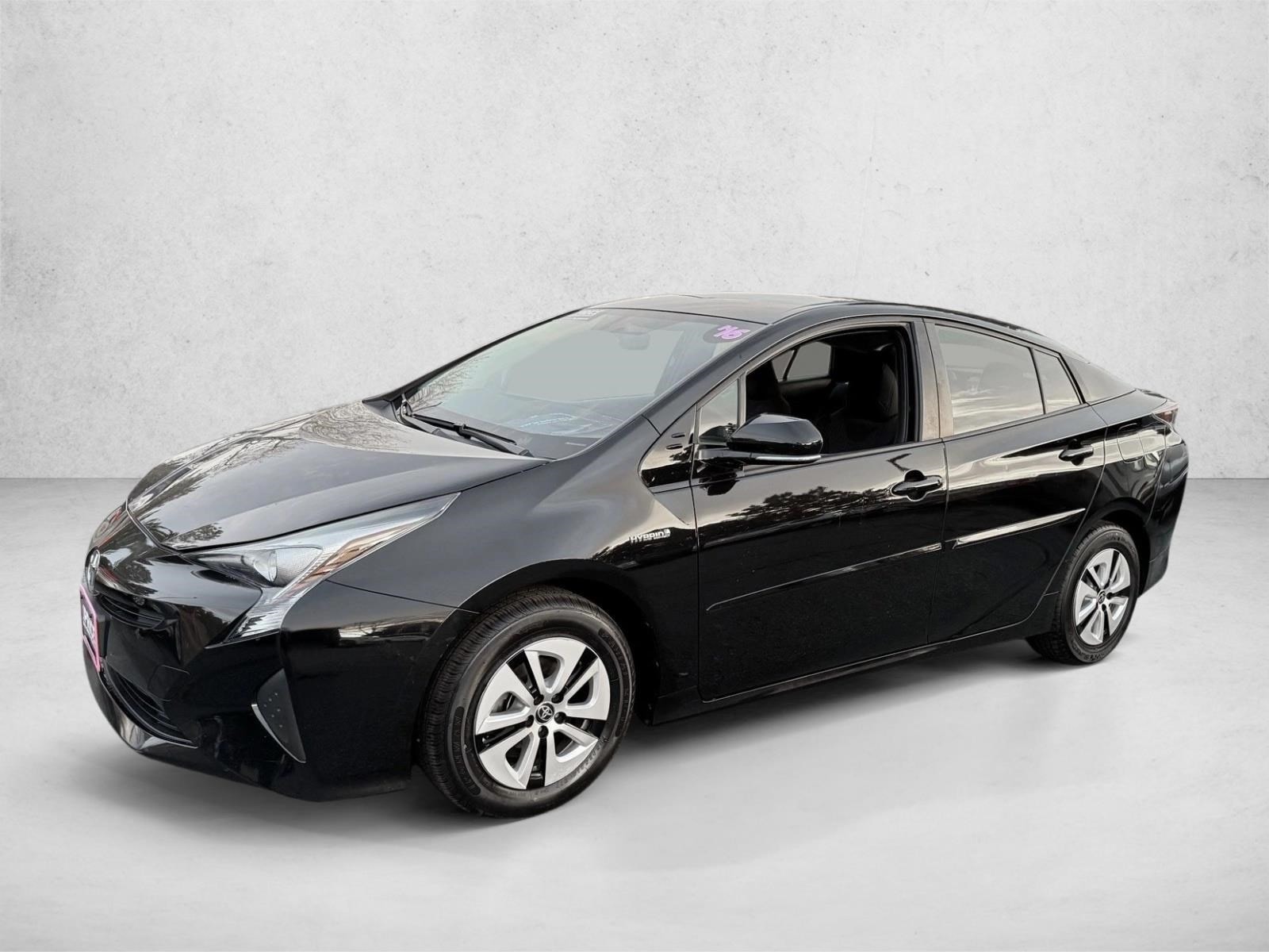 2016 Toyota Prius Three